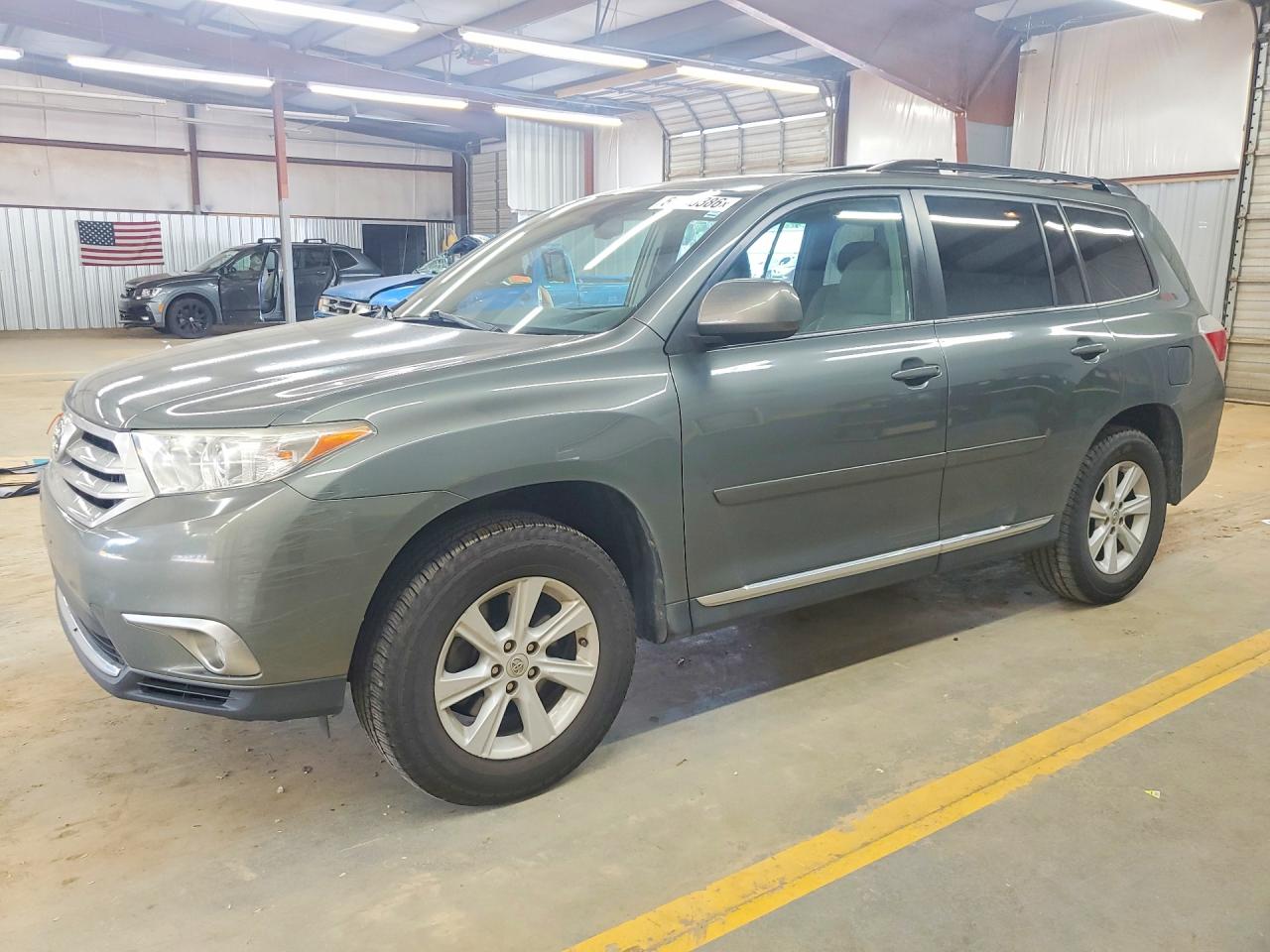 2013 Toyota Highlander Se Серый vin: 5TDZK3EHXDS117329
