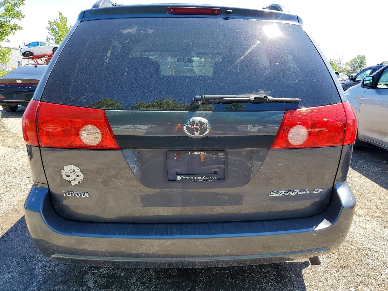 2010 Toyota Sienna Ce Угольный vin: 5TDZK4CC1AS291475