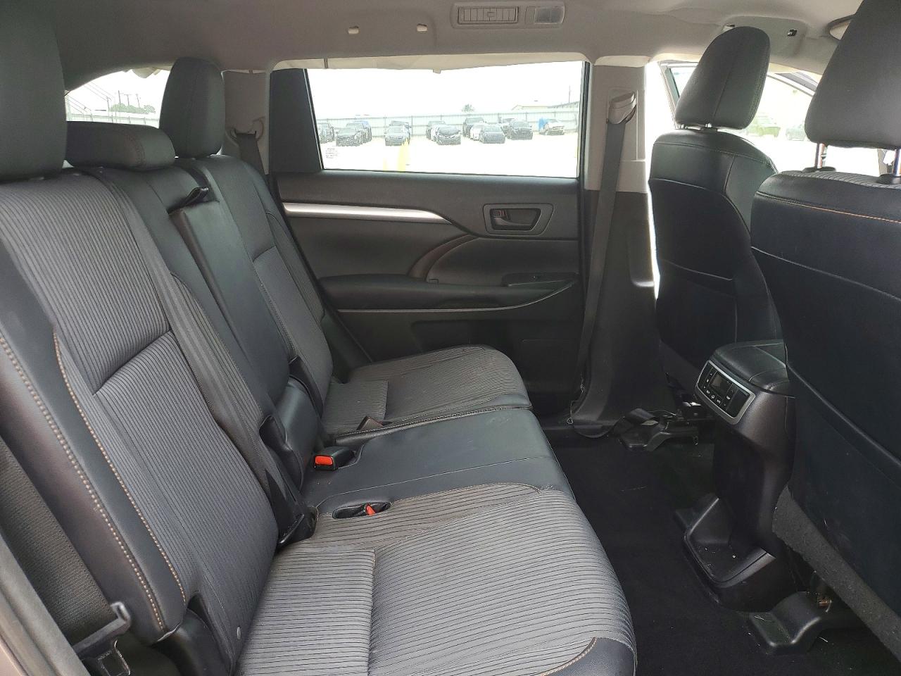 2014 Toyota Highlander Le Plus Gray vin: 5TDZKRFH0ES017002