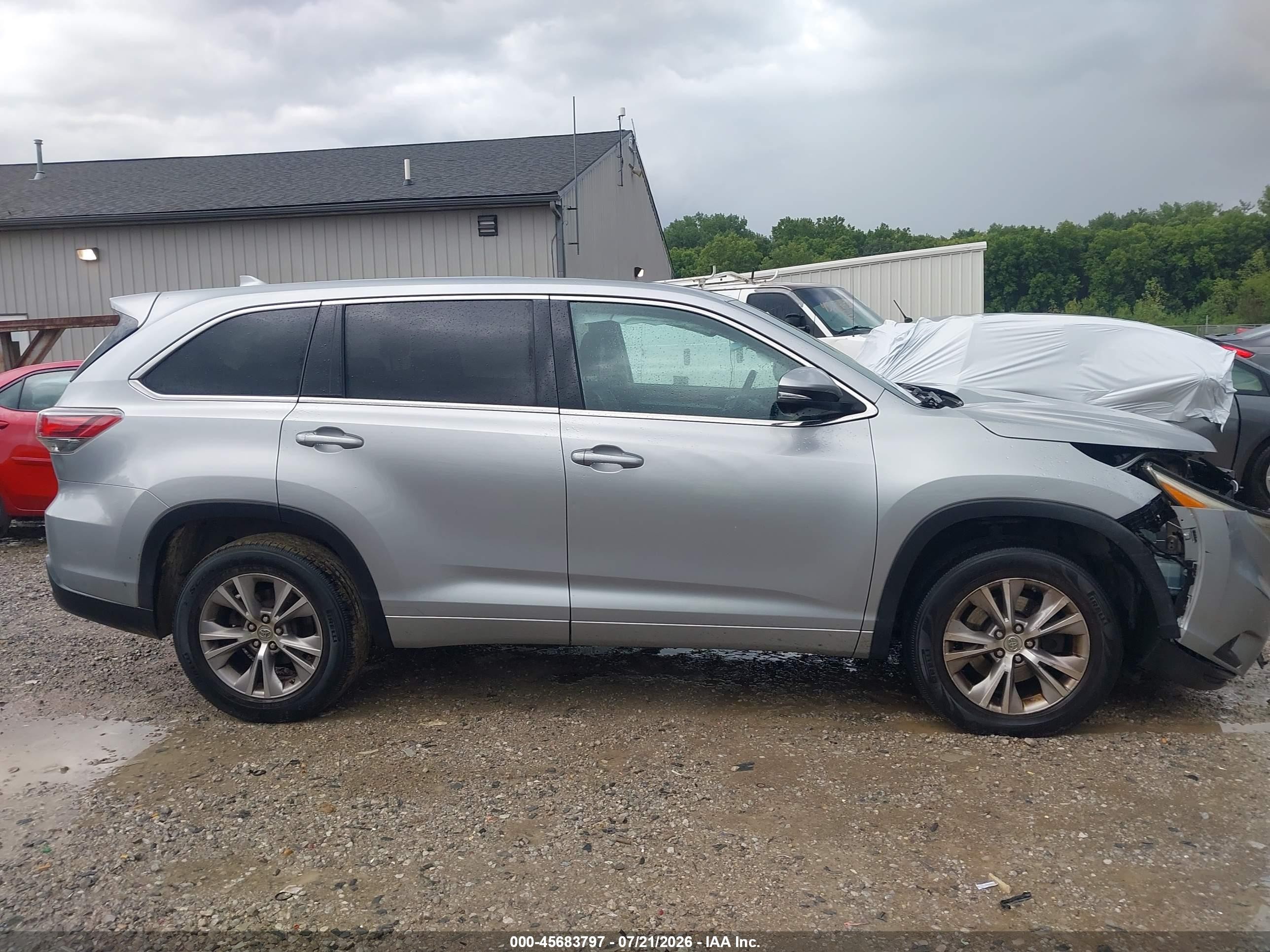 2015 Toyota Highlander Le Plus V6 Silver vin: 5TDZKRFH0FS091490