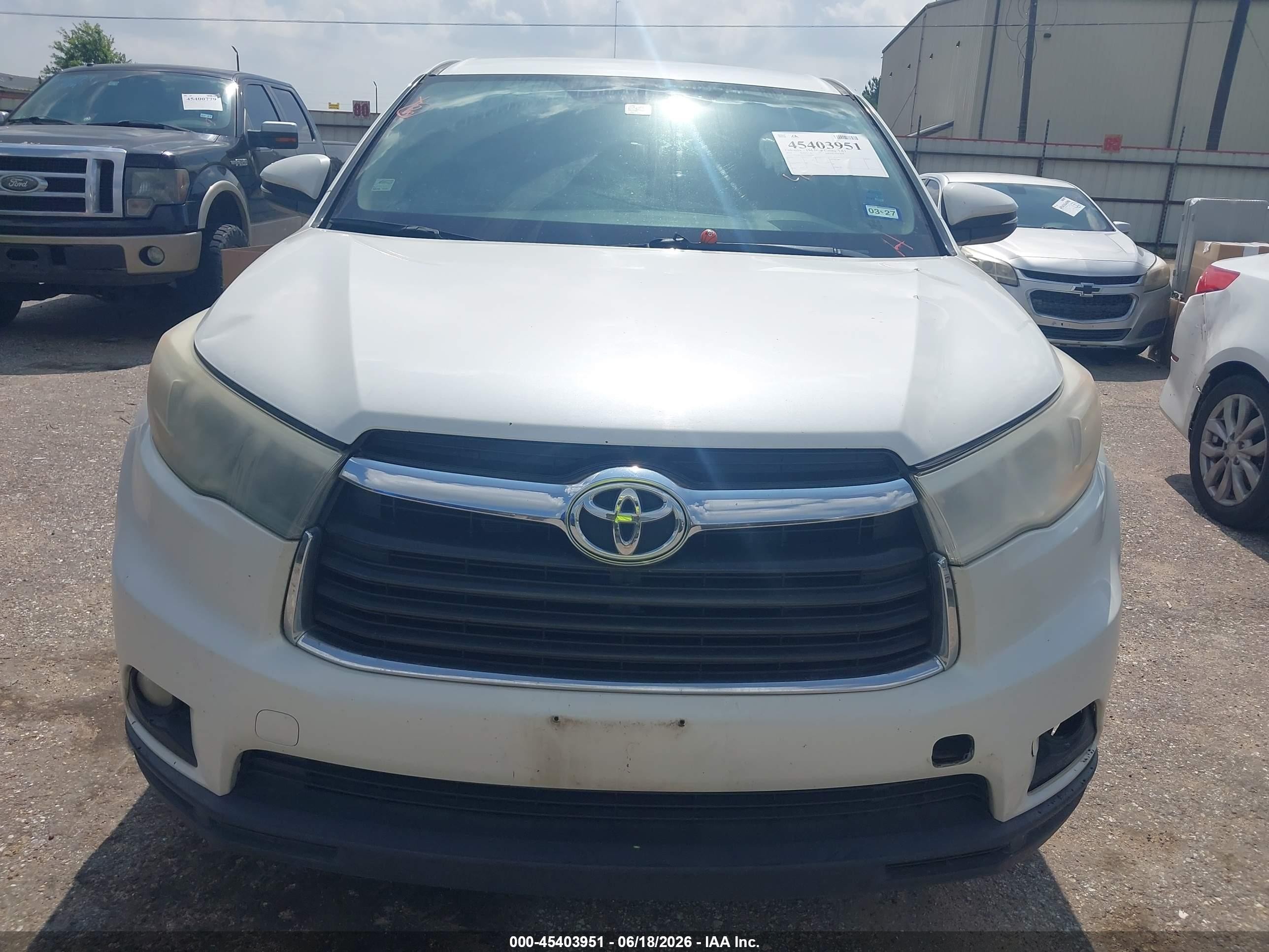2015 Toyota Highlander Le Plus V6 White vin: 5TDZKRFH1FS055534
