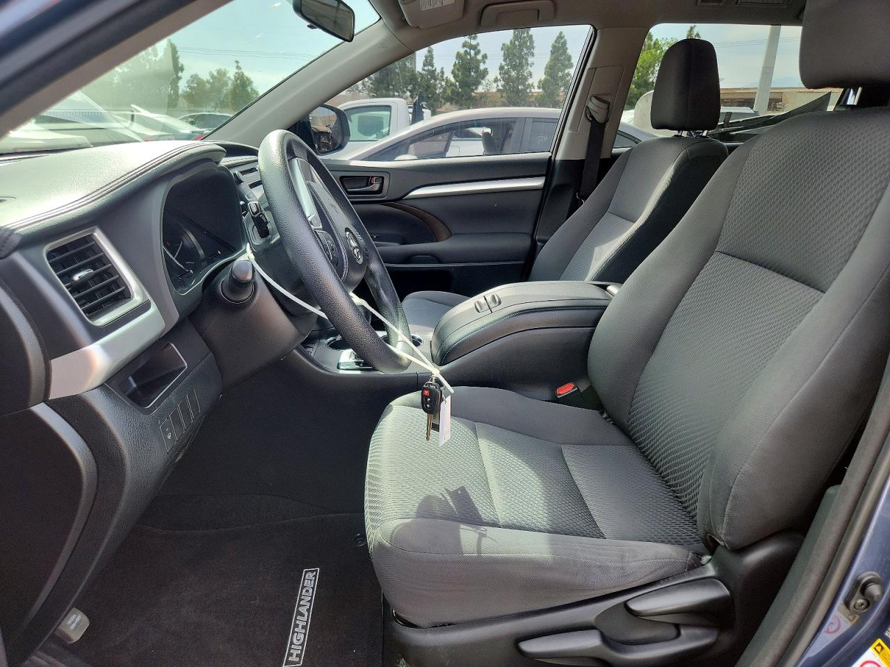 2015 Toyota Highlander Le Blue vin: 5TDZKRFH3FS042896
