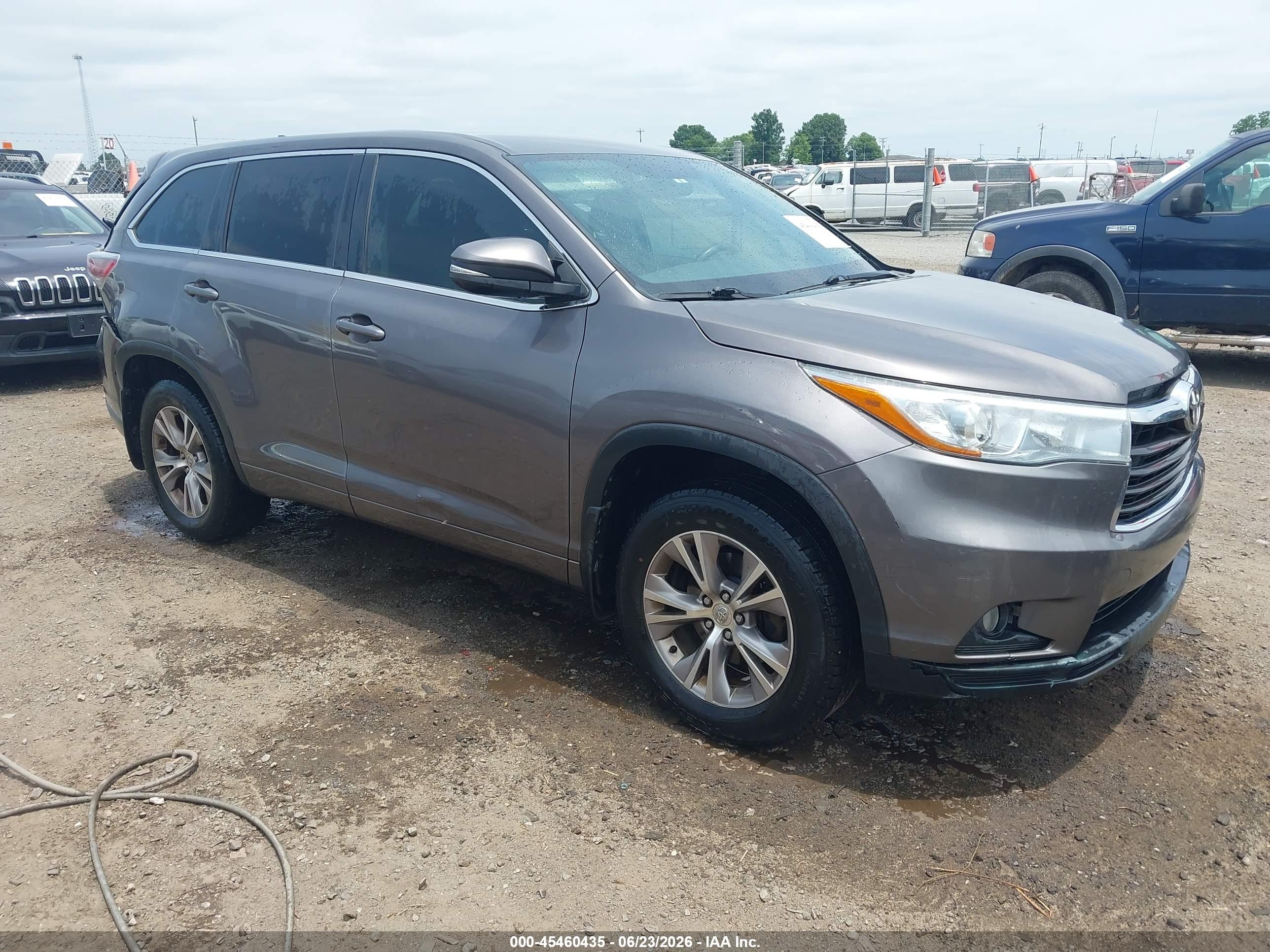 2015 Toyota Highlander Le Plus V6 Gray vin: 5TDZKRFH3FS086817
