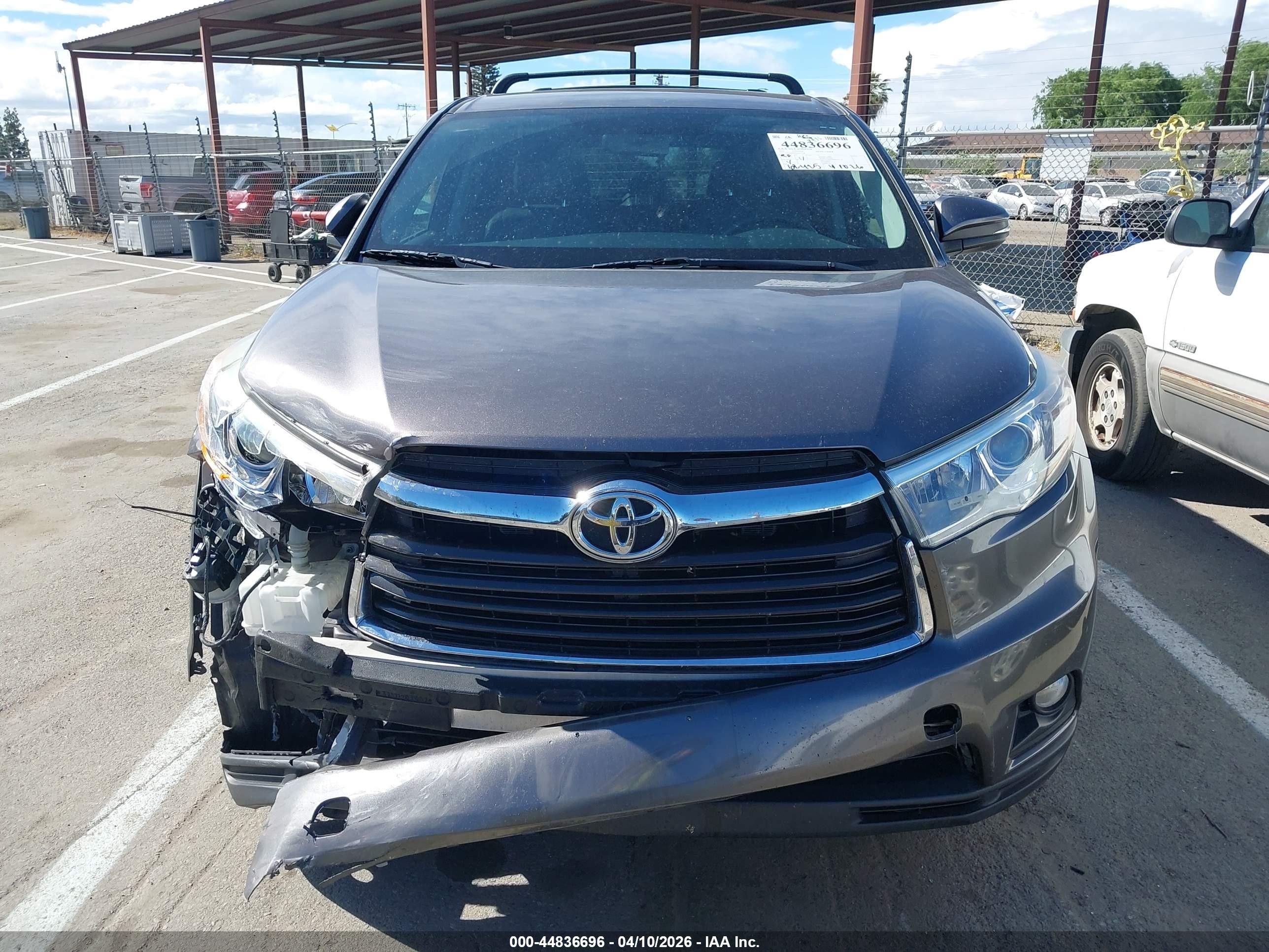 2016 Toyota Highlander Le Plus V6 Gray vin: 5TDZKRFH3GS123348