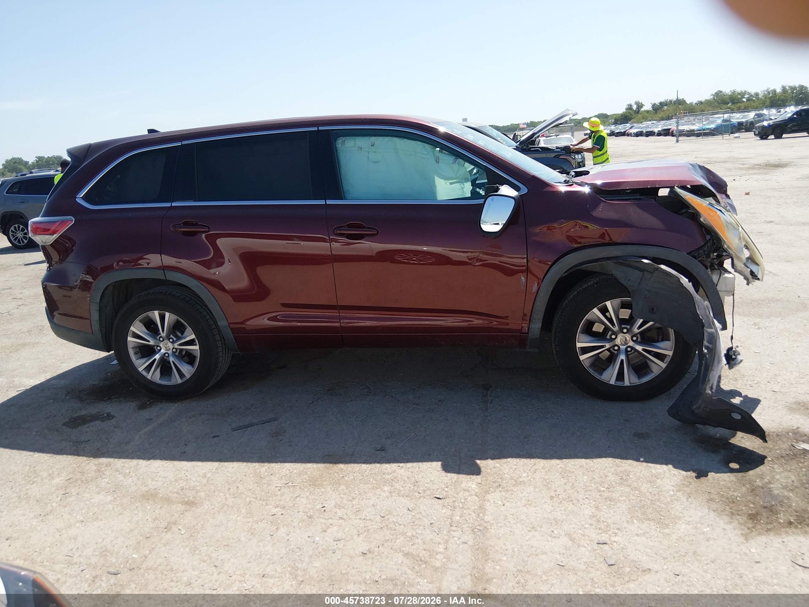 2014 Toyota Highlander Le Plus V6 Red vin: 5TDZKRFH5ES032188
