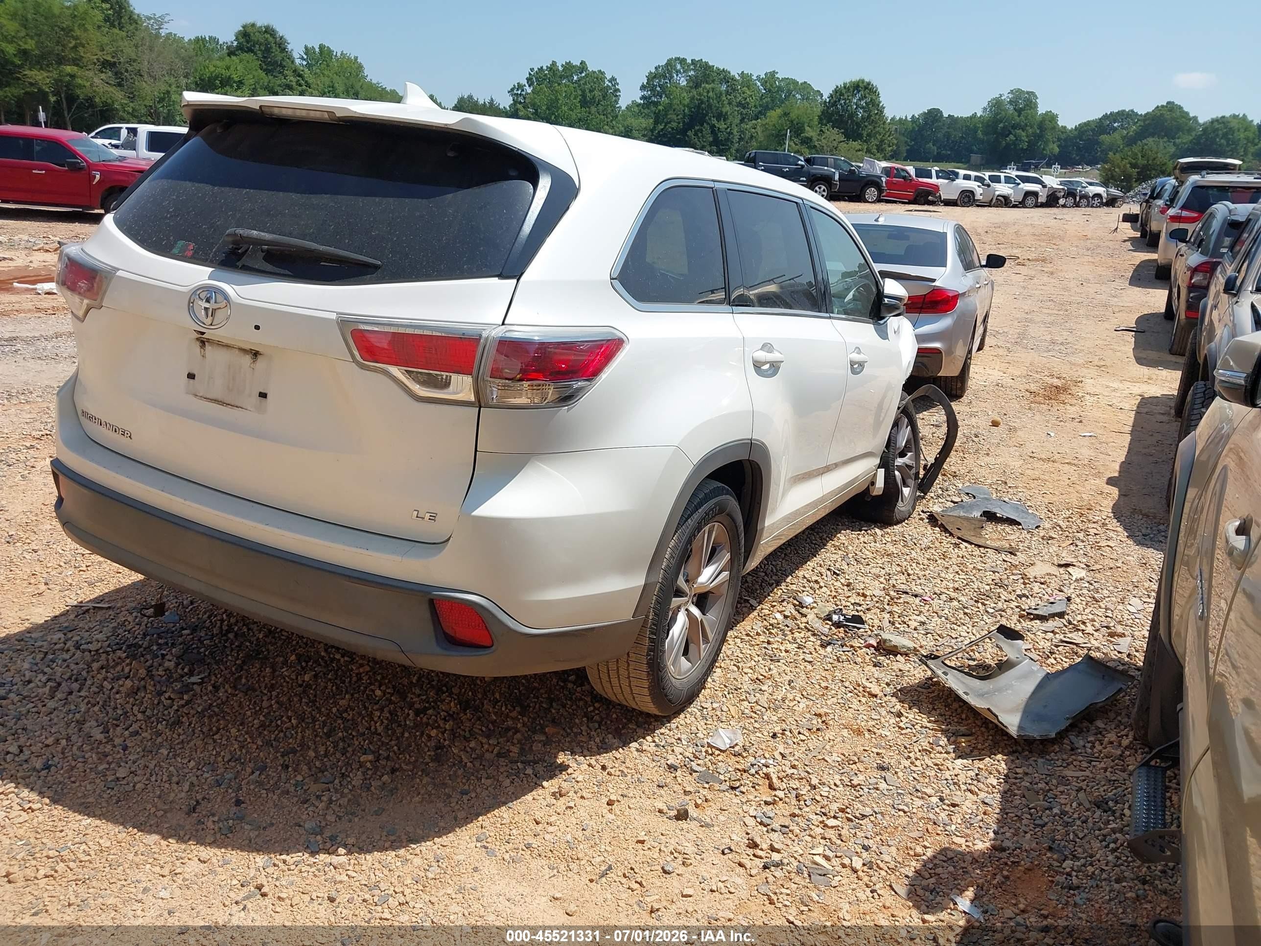 2015 Toyota Highlander Le Plus V6 Белый vin: 5TDZKRFH5FS079903