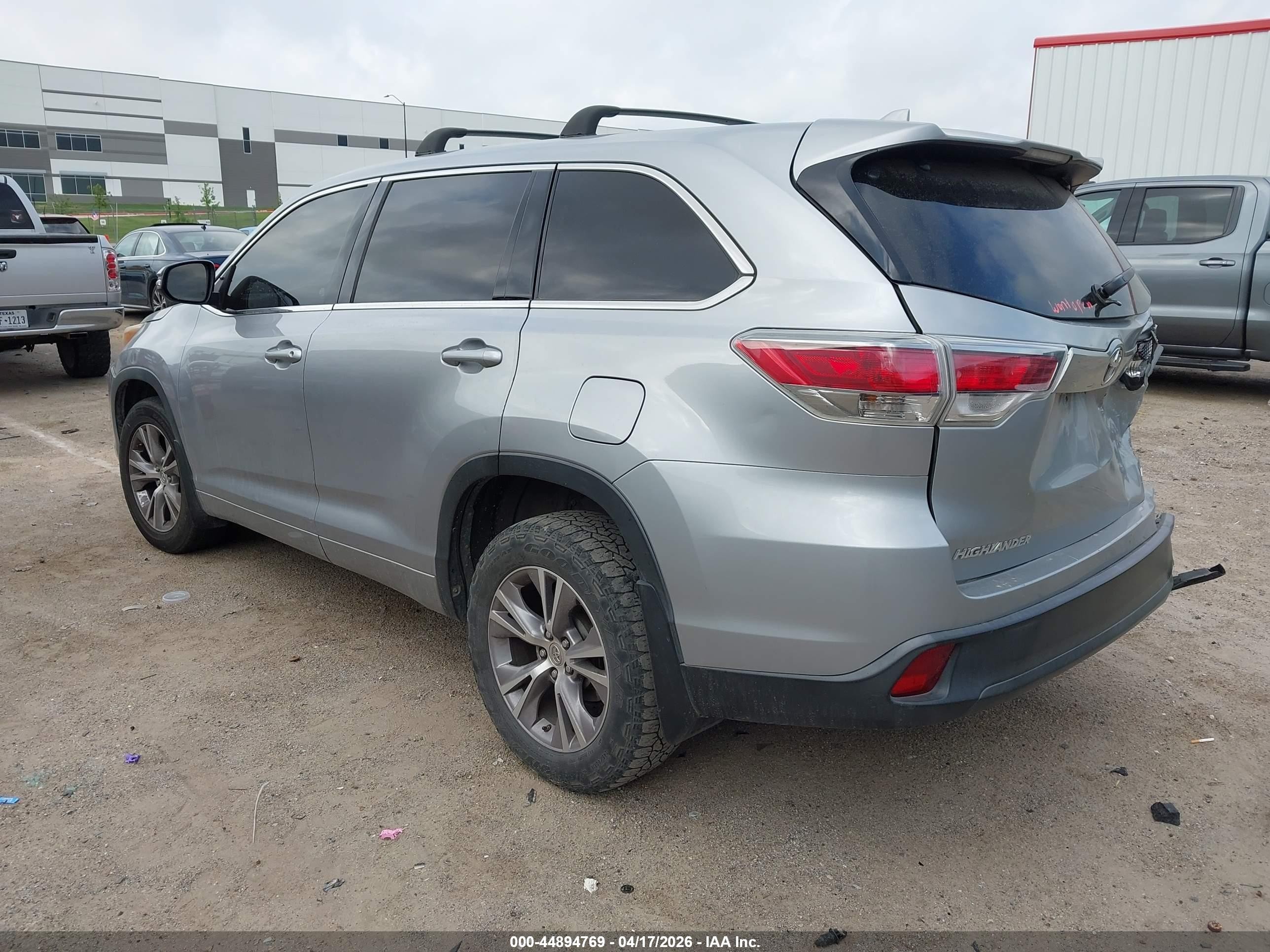 2015 Toyota Highlander Le Plus V6 Серый vin: 5TDZKRFH6FS064410