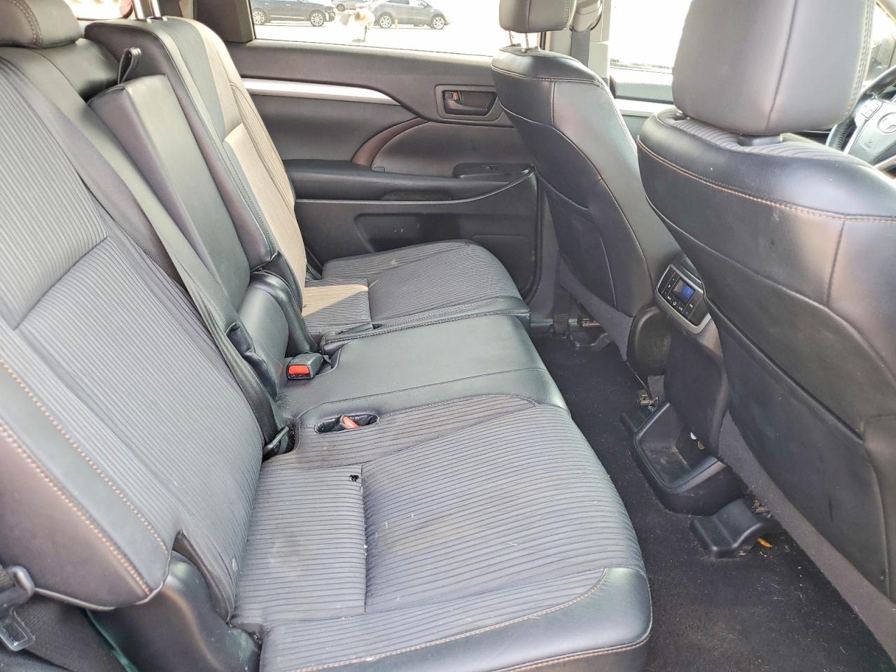 2015 Toyota Highlander Le Plus Black vin: 5TDZKRFH6FS088402