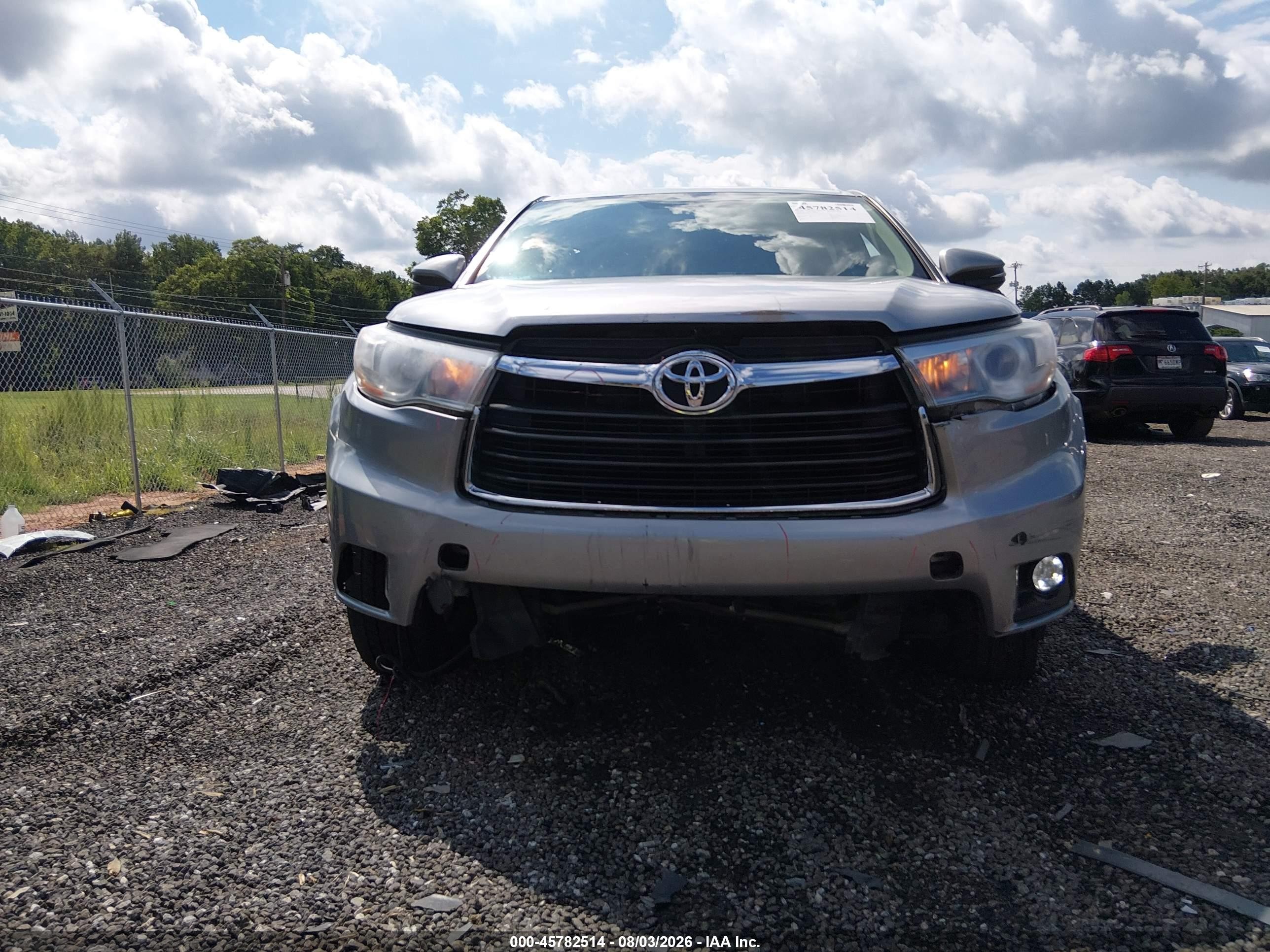2015 Toyota Highlander Le Plus V6 Silver vin: 5TDZKRFH6FS115260
