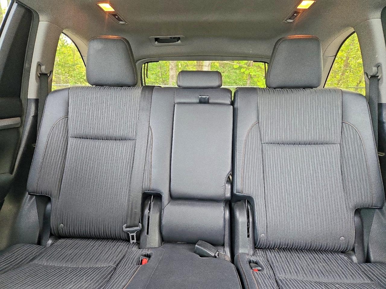 2014 Toyota Highlander Le White vin: 5TDZKRFH7ES012556