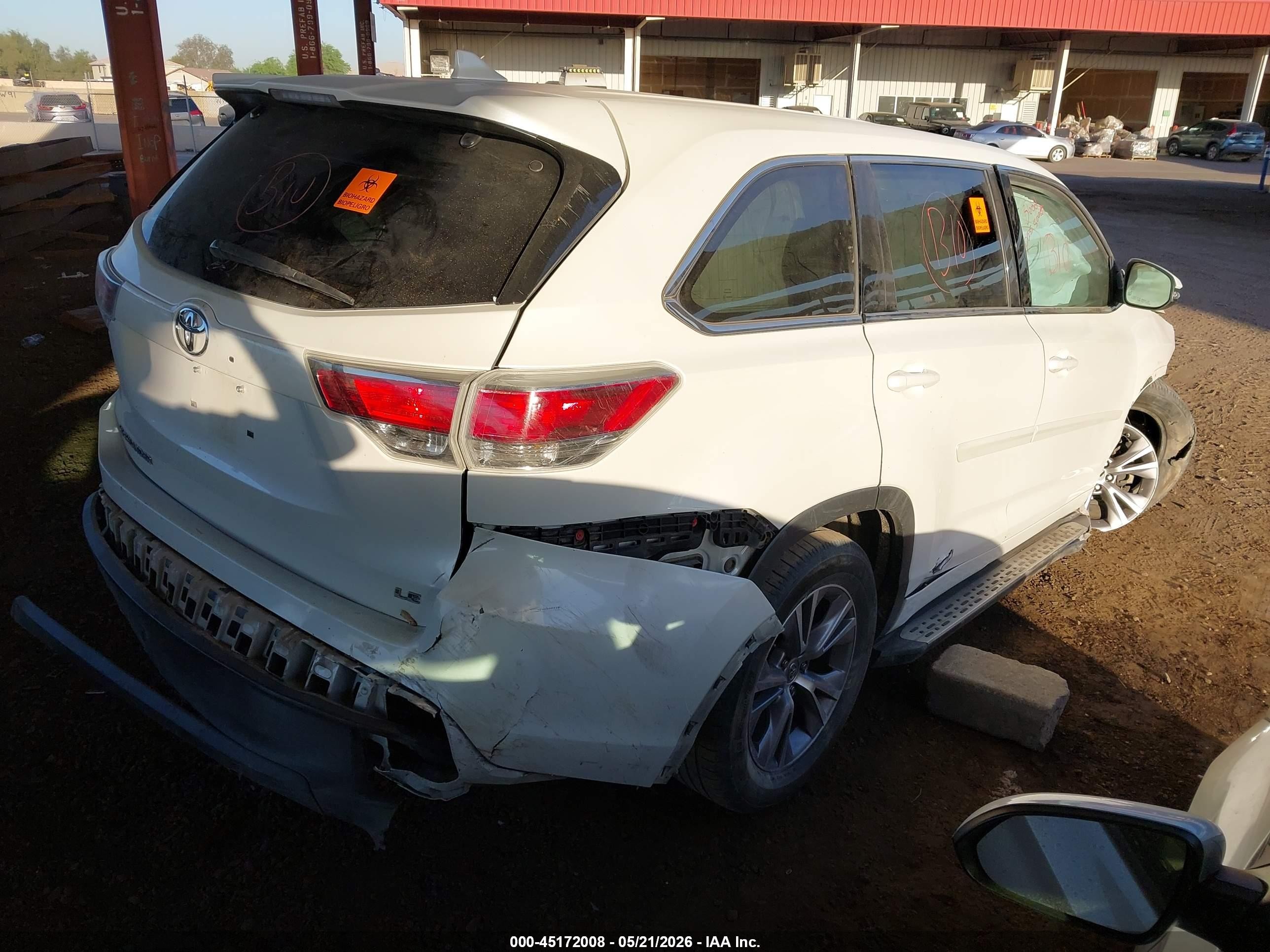 2015 Toyota Highlander Le Plus V6 White vin: 5TDZKRFH7FS098825