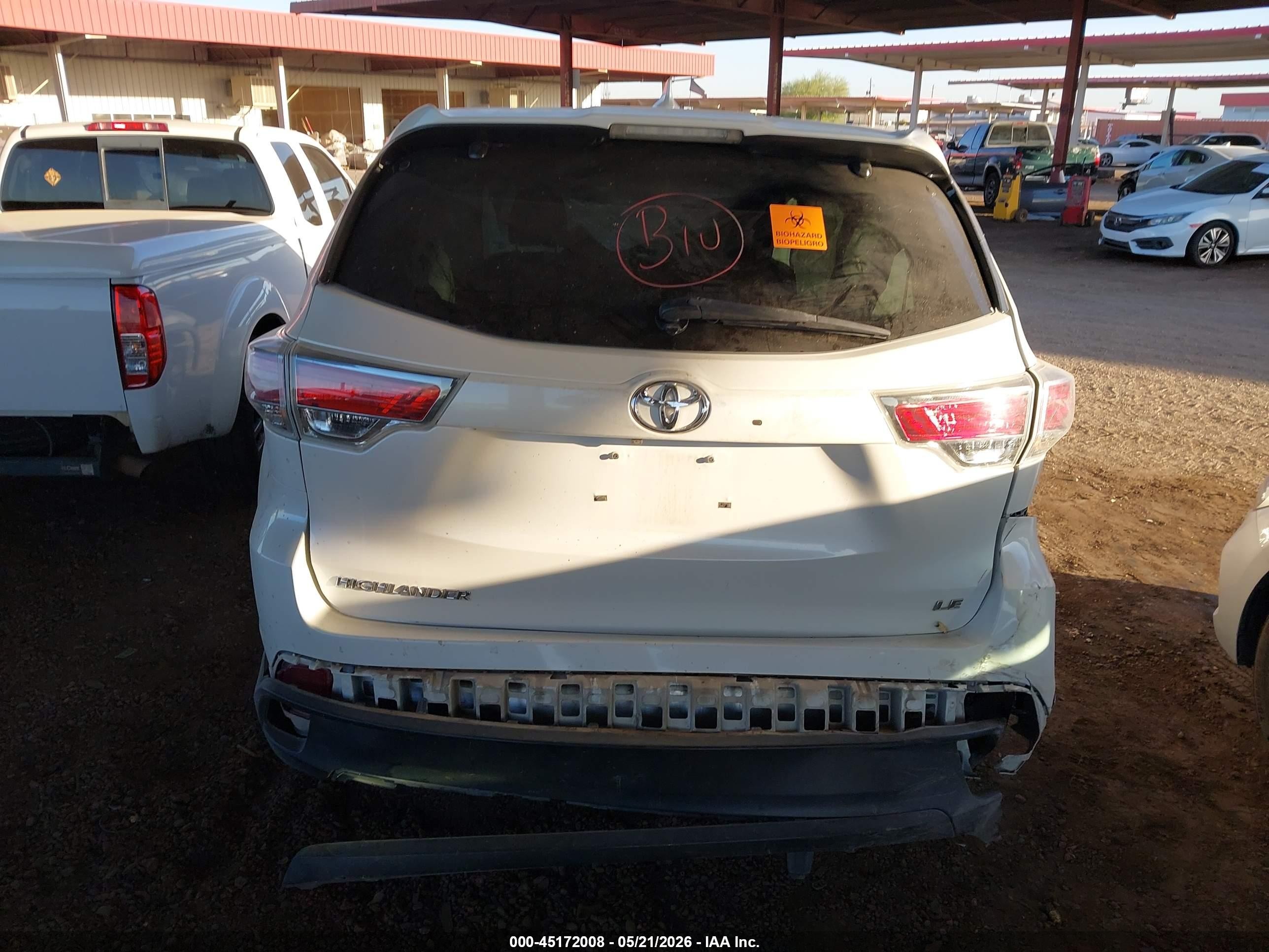 2015 Toyota Highlander Le Plus V6 White vin: 5TDZKRFH7FS098825
