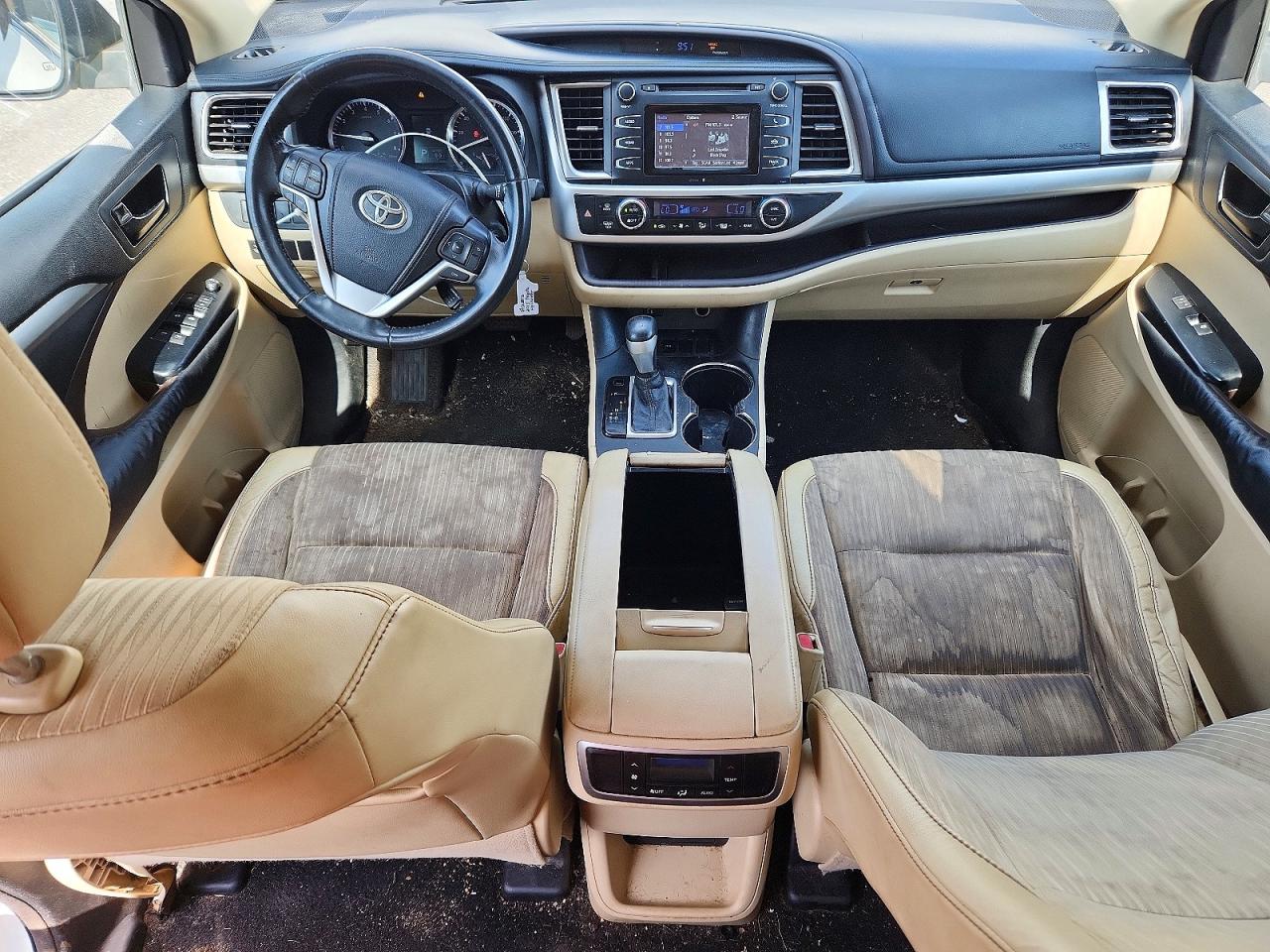 2015 Toyota Highlander Le Plus White vin: 5TDZKRFH8FS047303