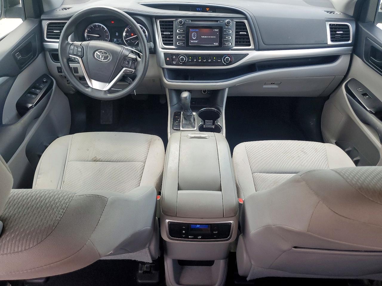 2015 Toyota Highlander Le White vin: 5TDZKRFH8FS055773