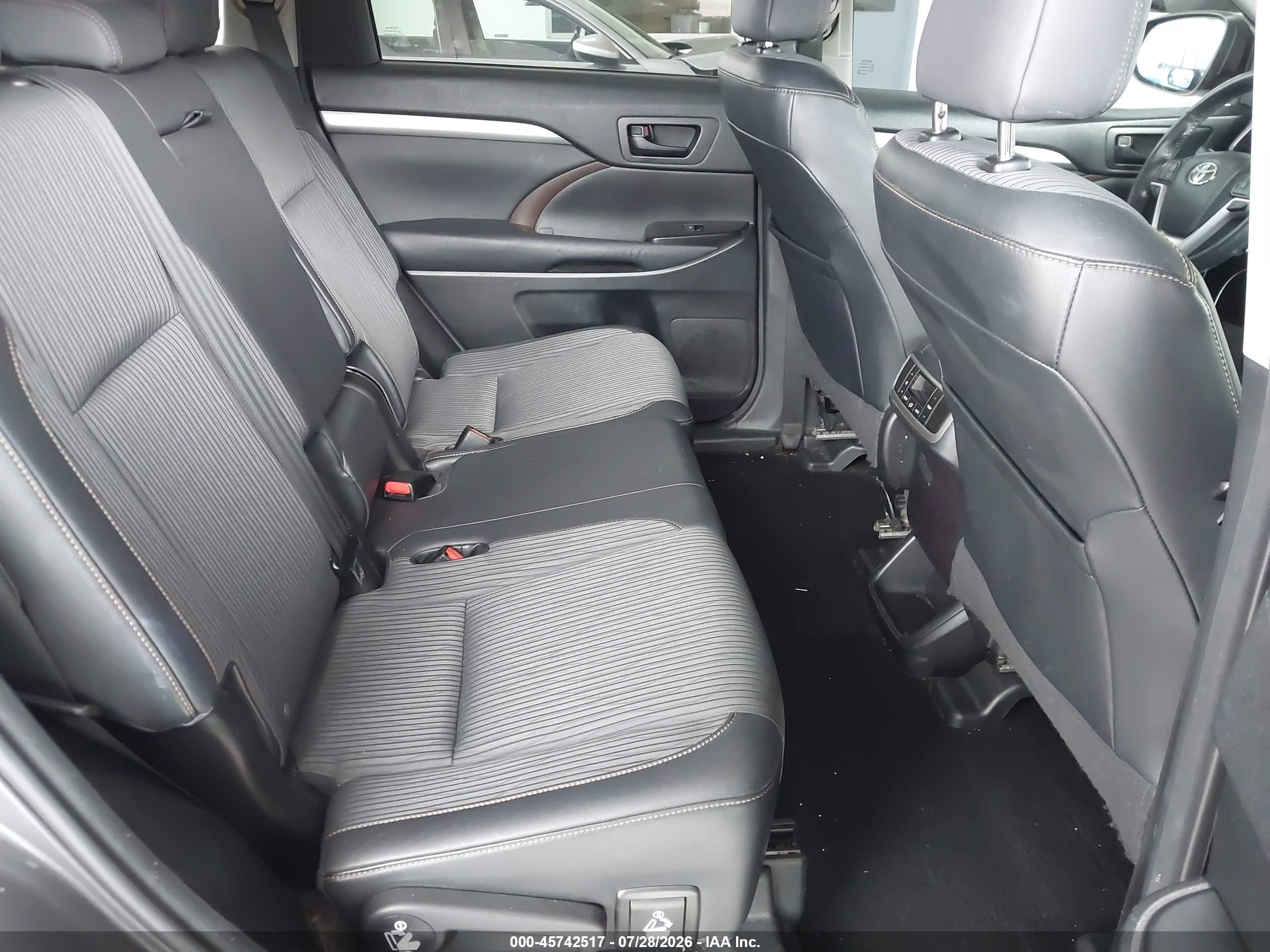 2014 Toyota Highlander Le/le Plus Серый vin: 5TDZKRFHXES011272