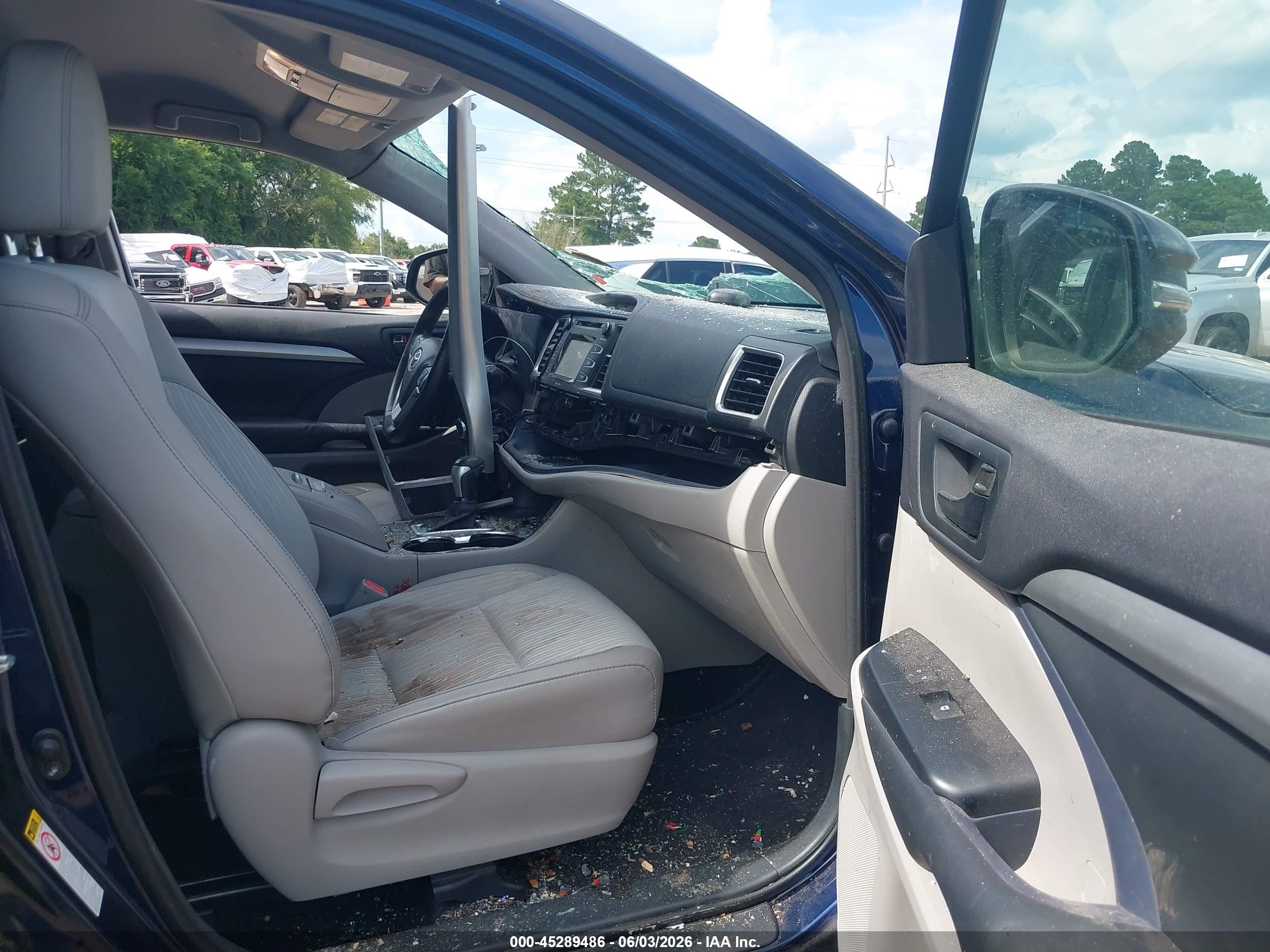 2015 Toyota Highlander Le Plus V6 Синий vin: 5TDZKRFHXFS069979