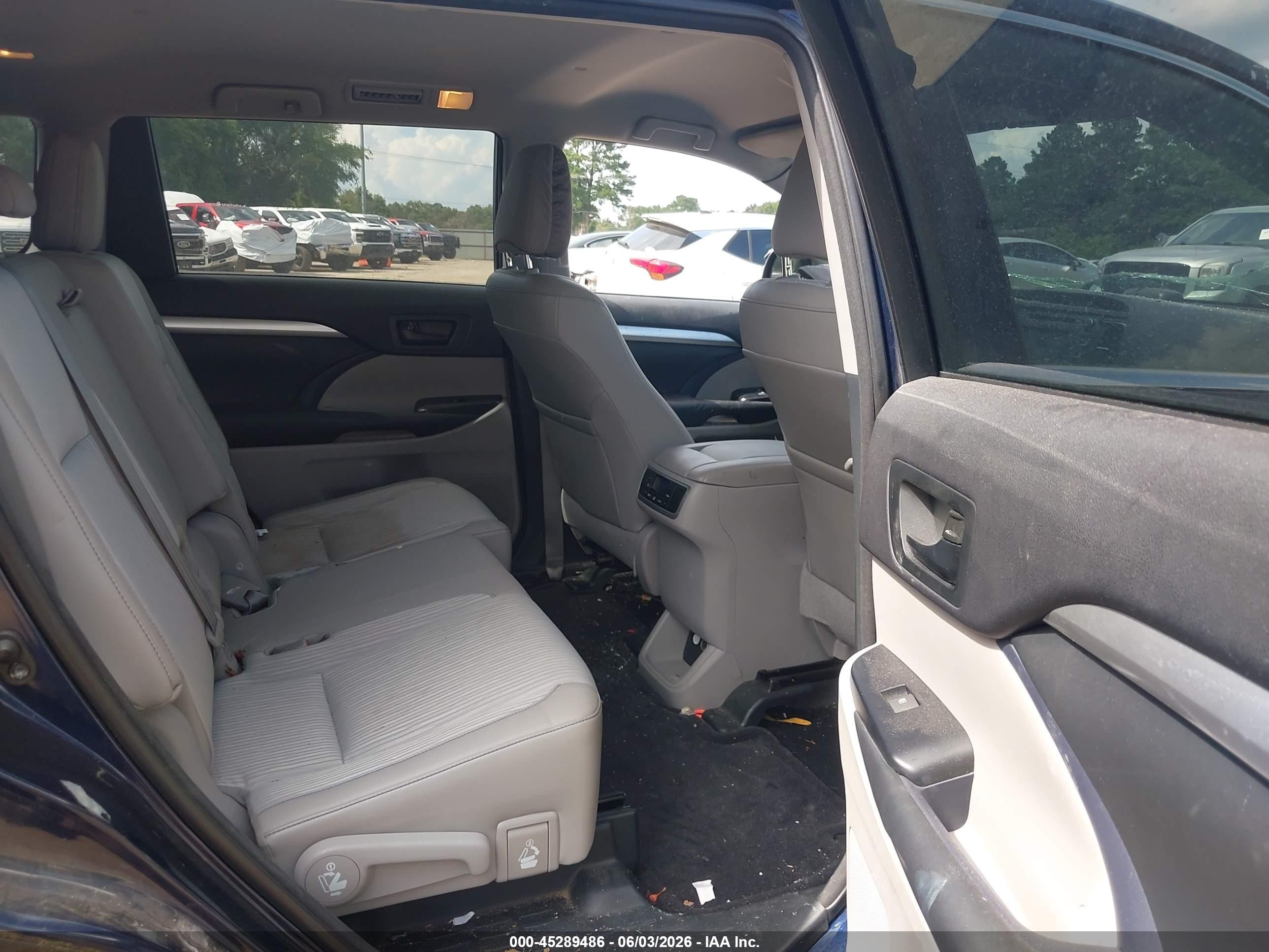 2015 Toyota Highlander Le Plus V6 Синий vin: 5TDZKRFHXFS069979