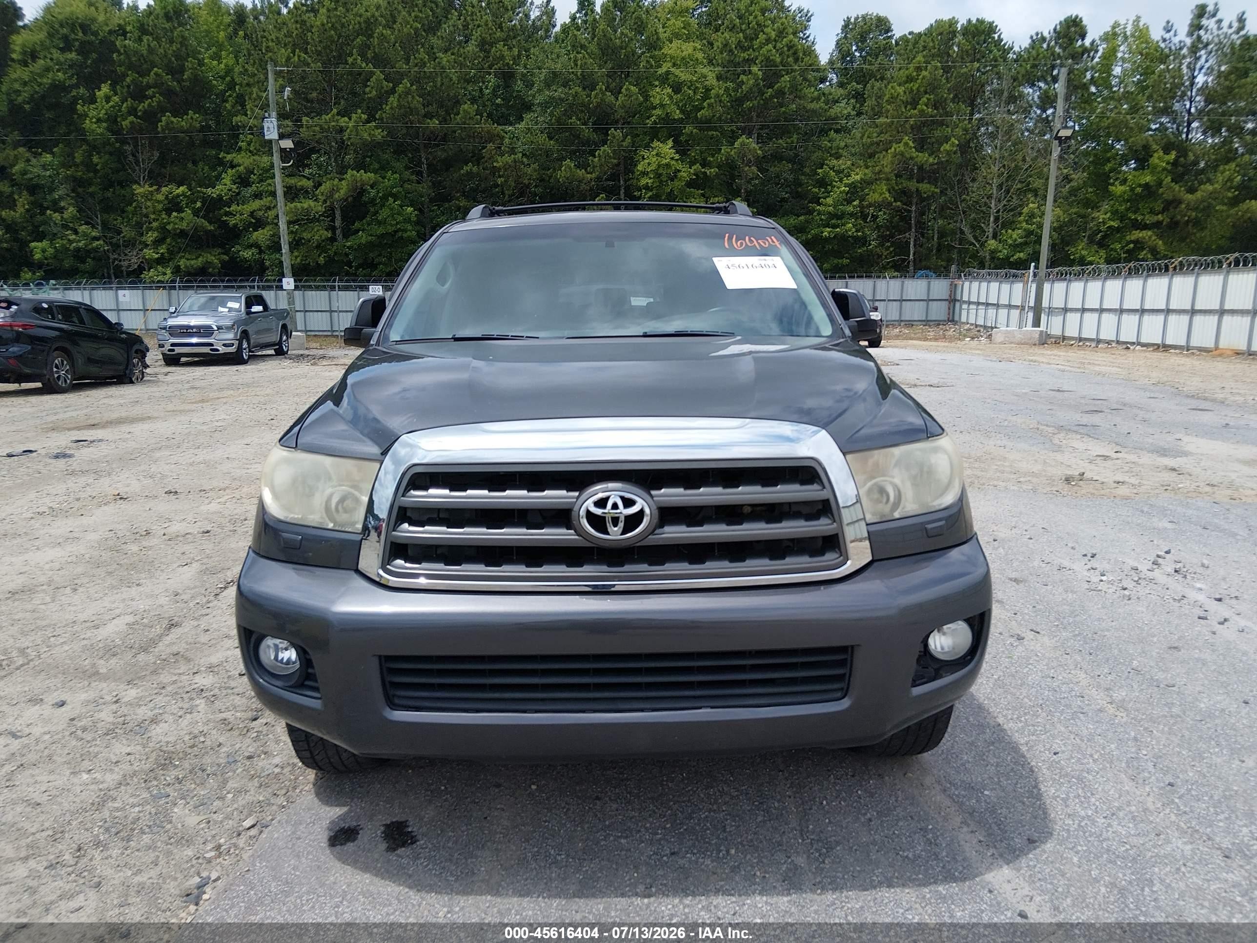 2011 Toyota Sequoia Sr5 4.6l V8 Серый vin: 5TDZM5G12BS002694