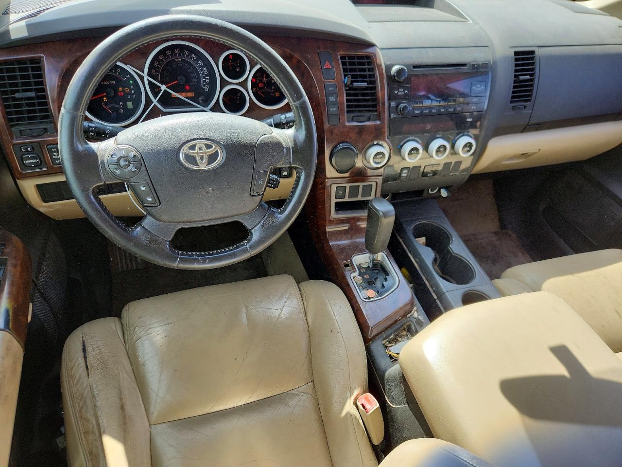 2010 Toyota Sequoia Sr5 Белый vin: 5TDZM5G14AS001139