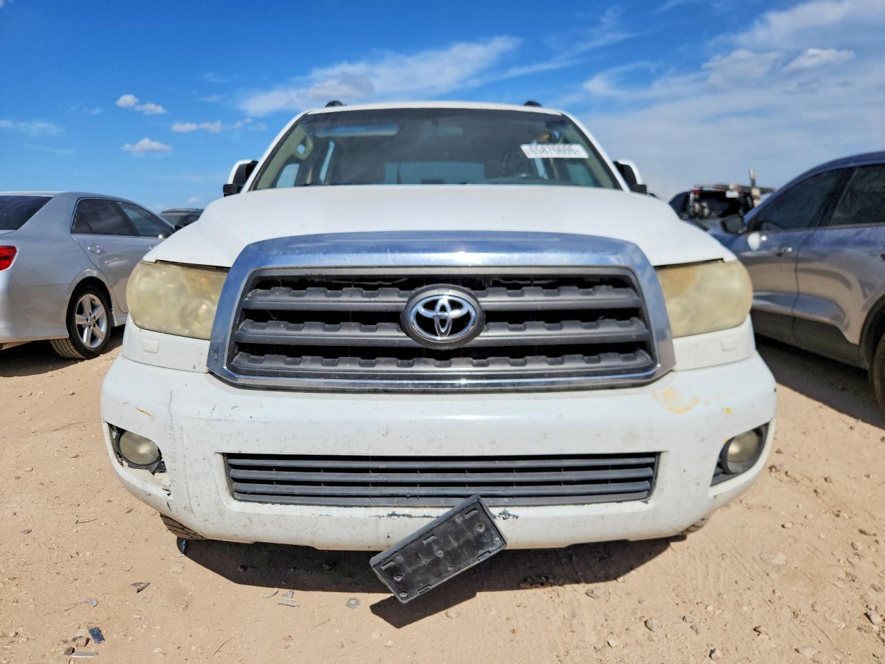 2010 Toyota Sequoia Sr5 Белый vin: 5TDZM5G14AS001139
