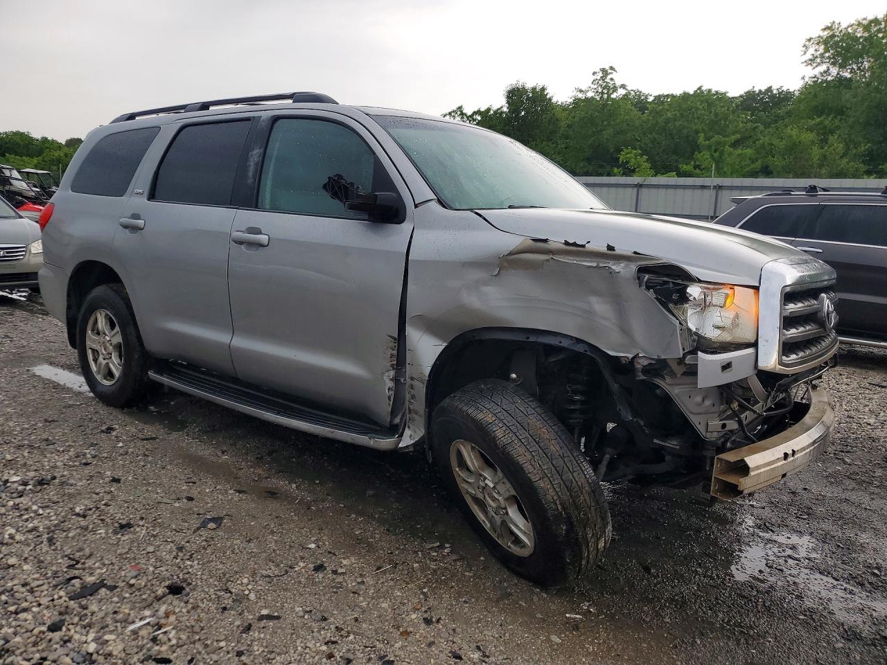 2010 Toyota Sequoia Sr5 Серебряный vin: 5TDZM5G15AS001313