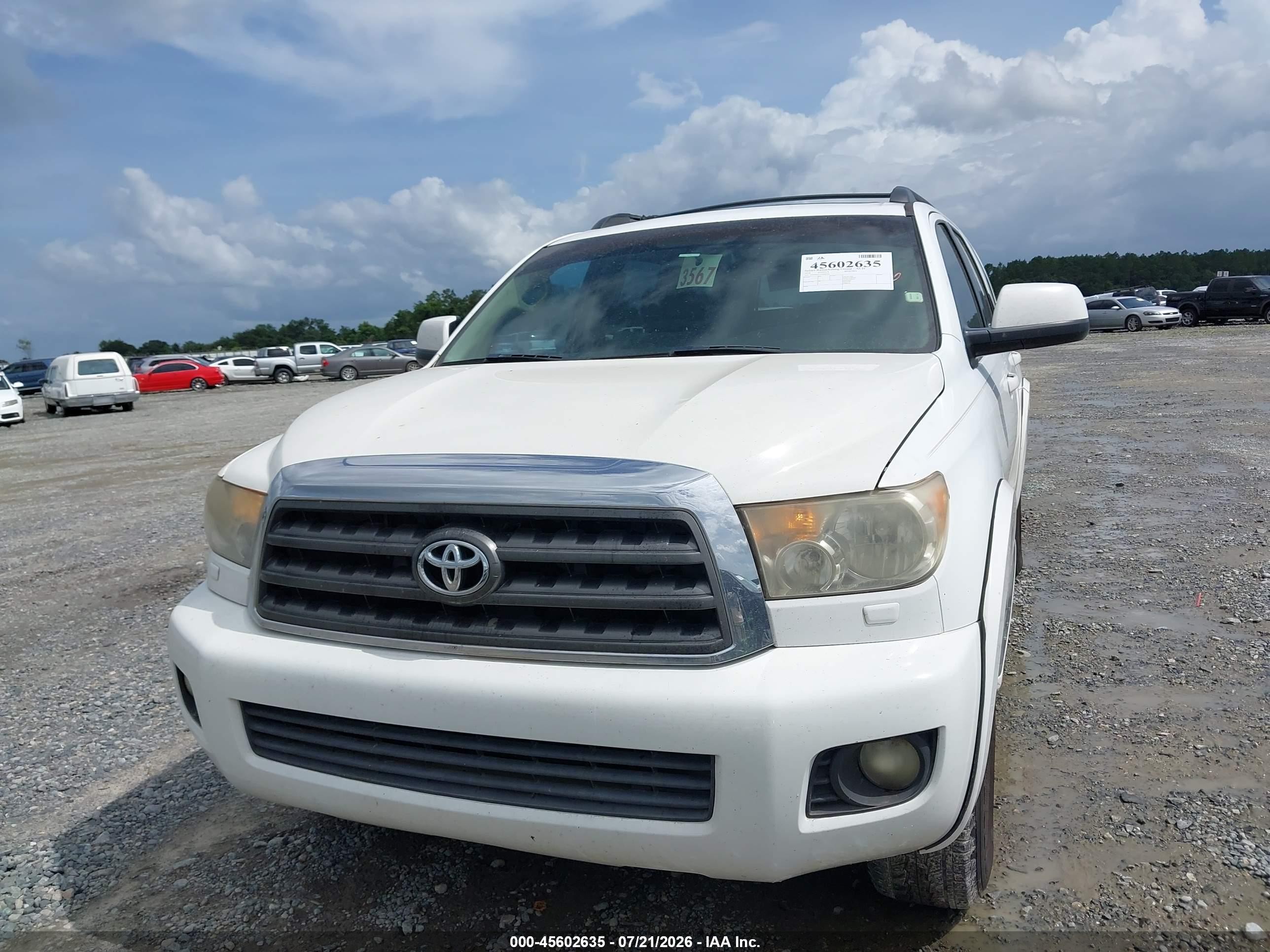 2010 Toyota Sequoia Sr5 4.6l V8 White vin: 5TDZM5G15AS001361
