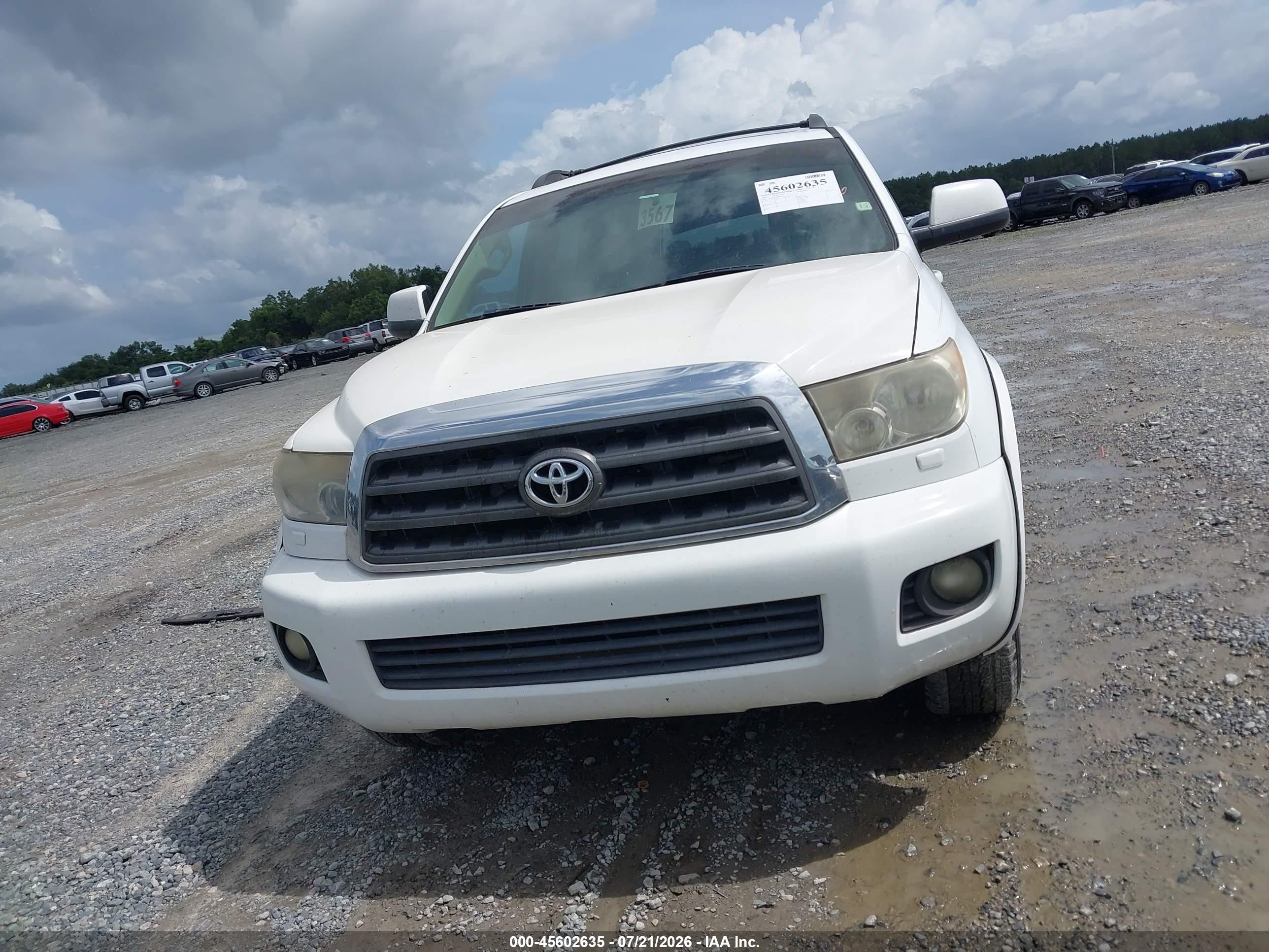 2010 Toyota Sequoia Sr5 4.6l V8 White vin: 5TDZM5G15AS001361