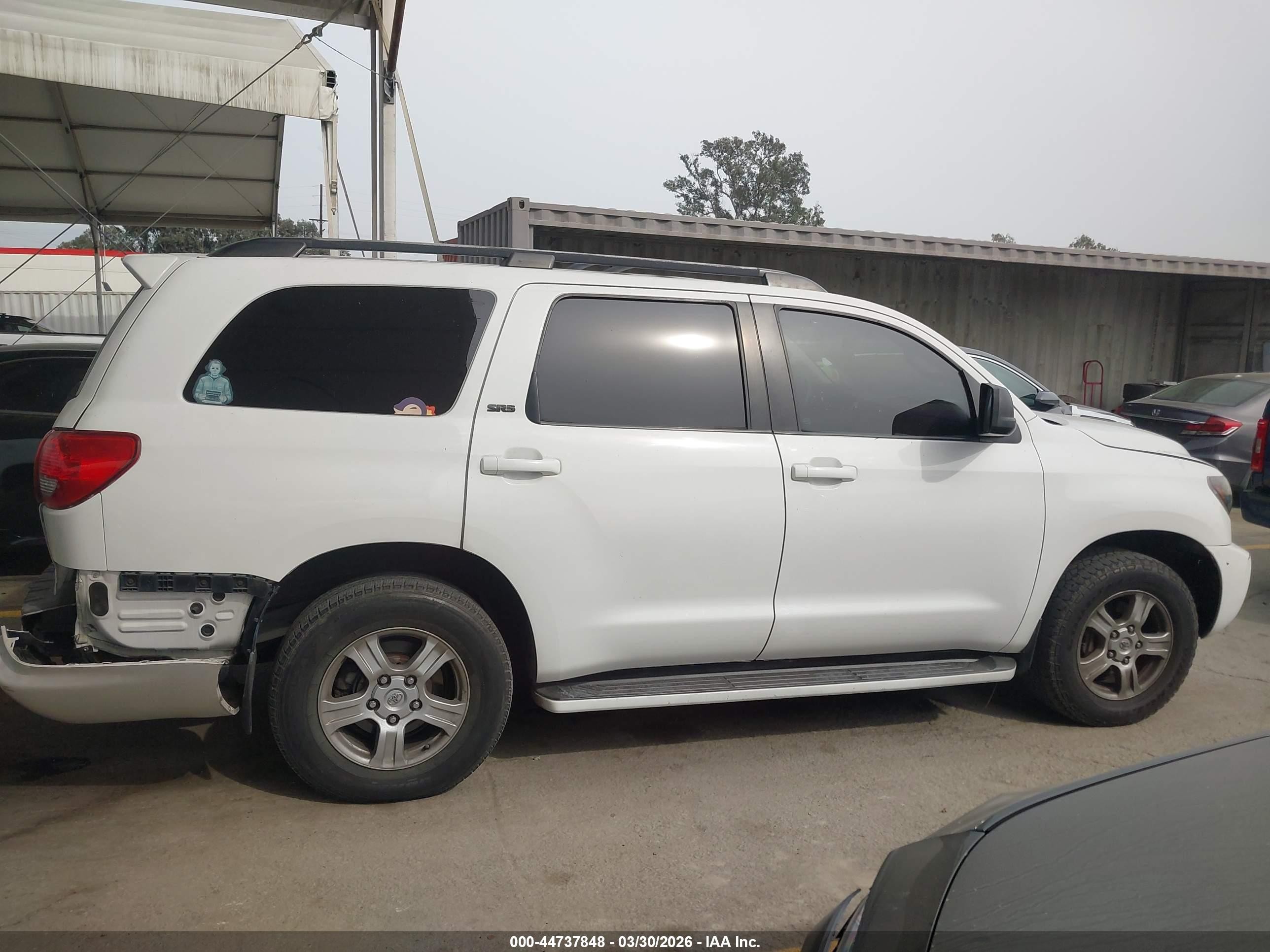 2010 Toyota Sequoia Sr5 4.6l V8 White vin: 5TDZM5G19AS002321