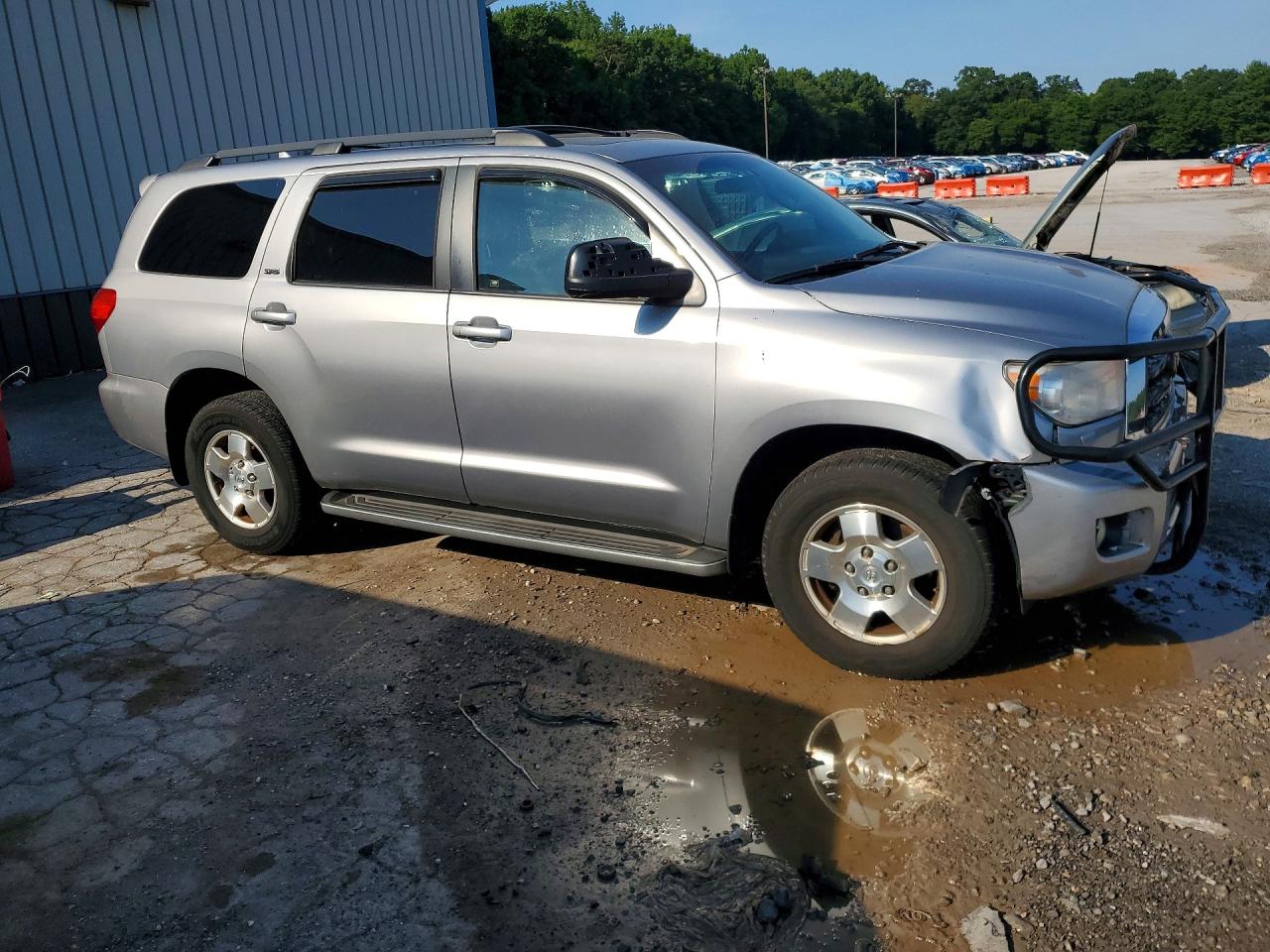 2010 Toyota Sequoia Sr5 Silver vin: 5TDZM5G1XAS001565