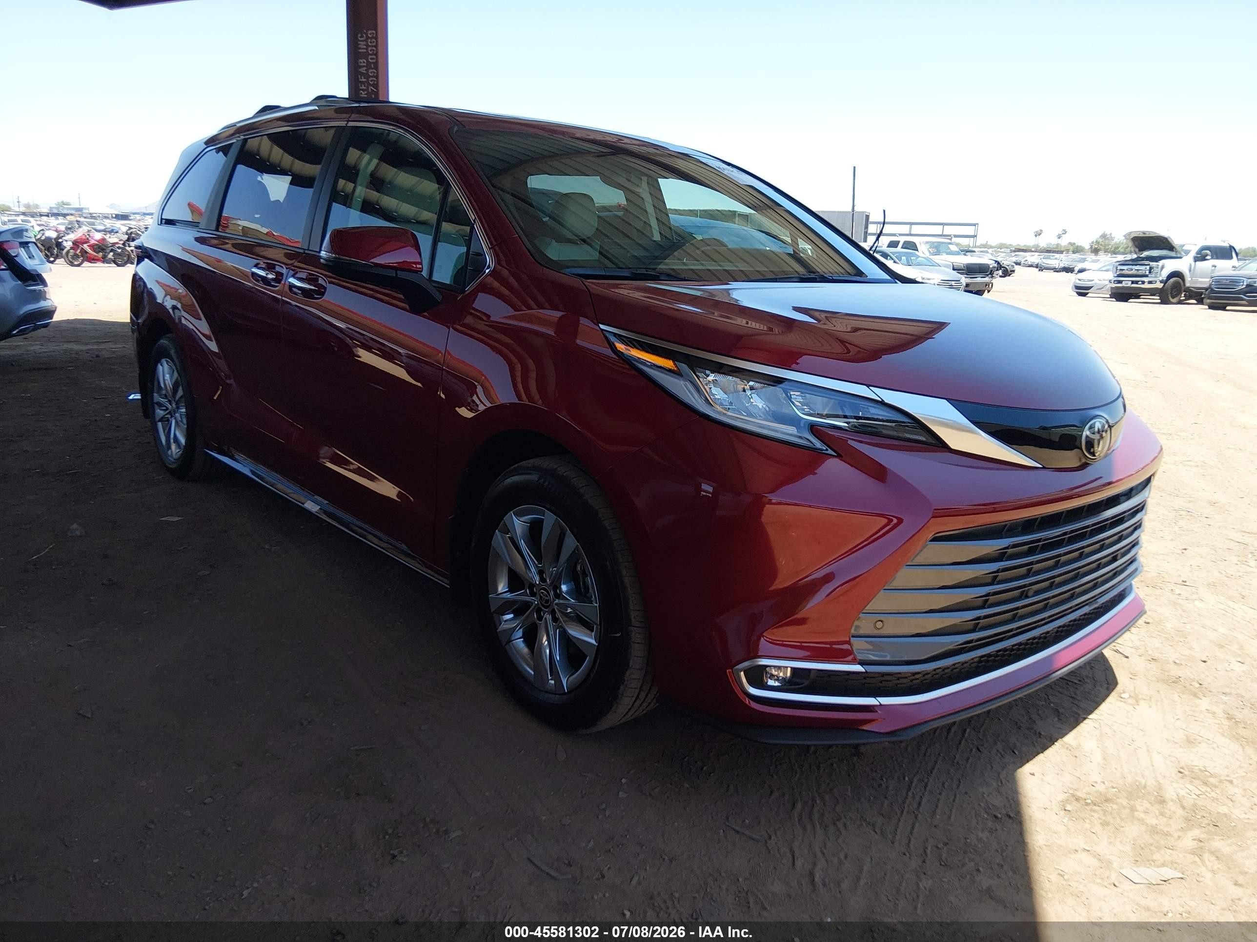 2026 Toyota Sienna Limited Red vin: 5TDZSKFC8TS270562