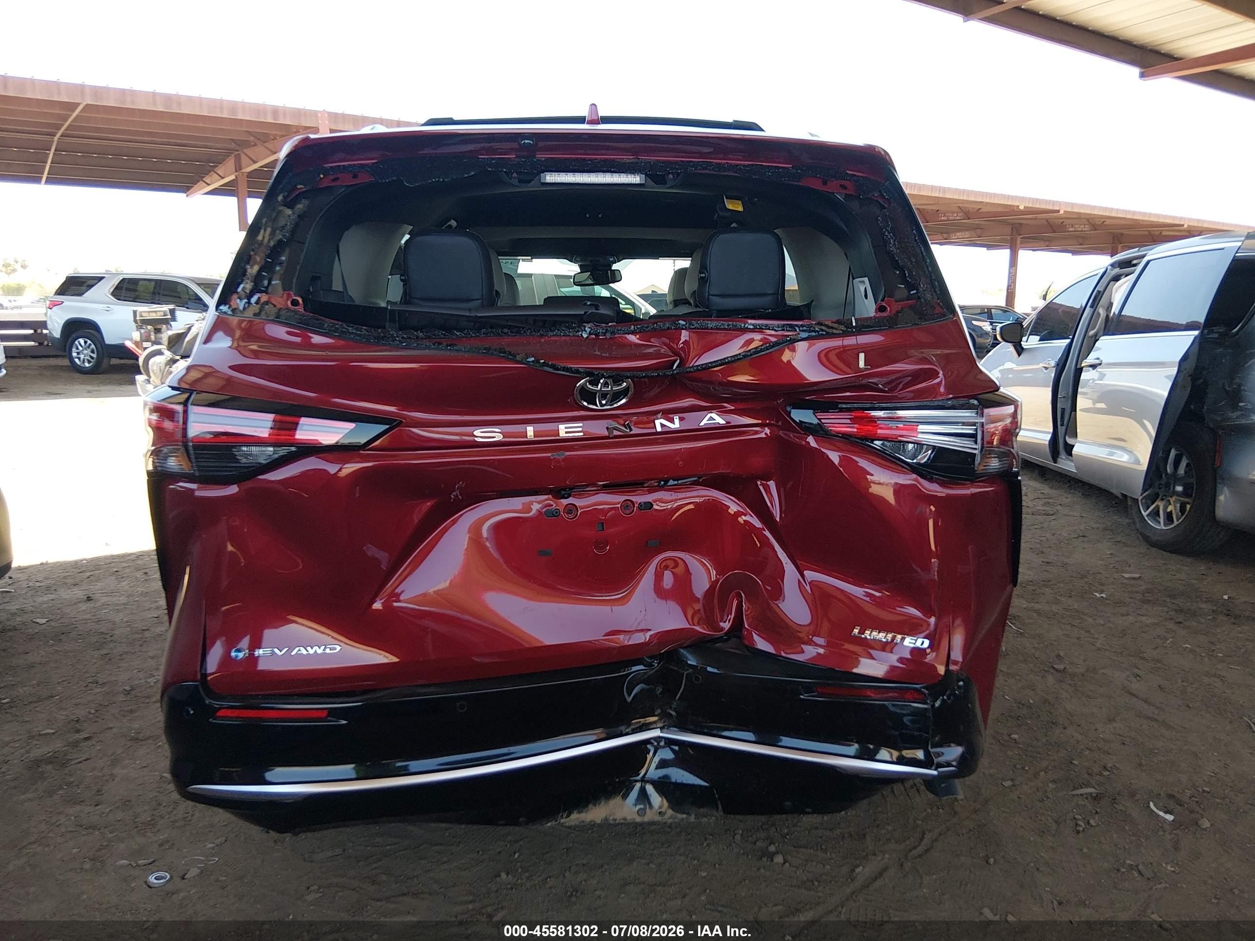2026 Toyota Sienna Limited Red vin: 5TDZSKFC8TS270562