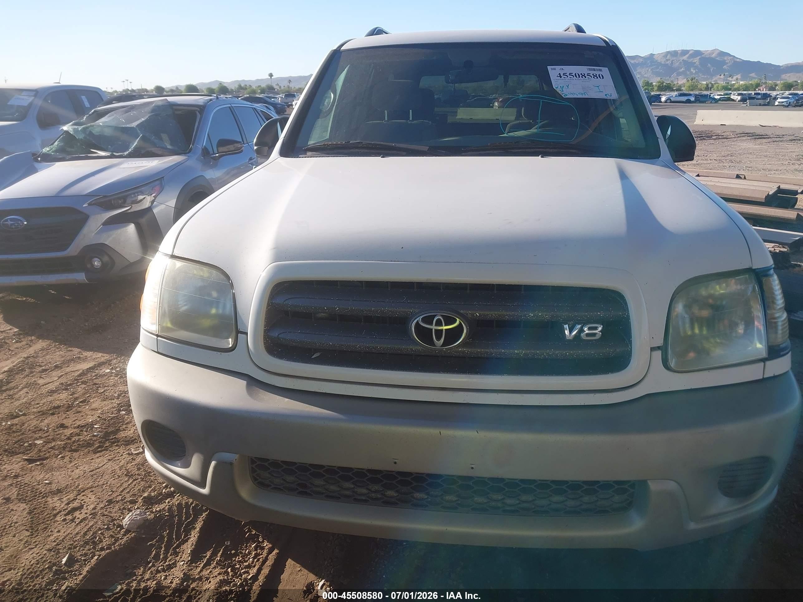 2001 Toyota Sequoia Sr5 V8 Белый vin: 5TDZT34A01S052830