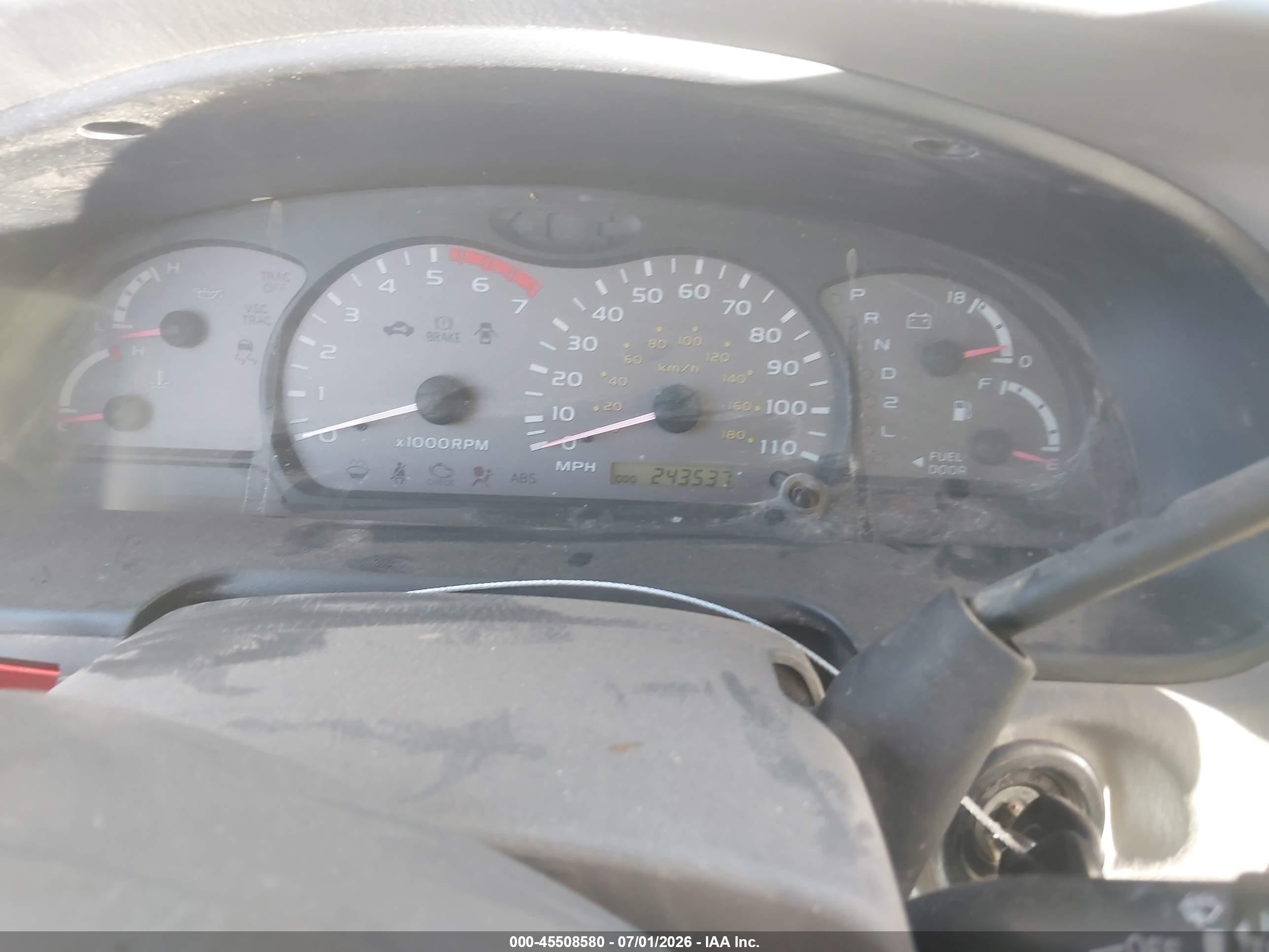 2001 Toyota Sequoia Sr5 V8 Белый vin: 5TDZT34A01S052830