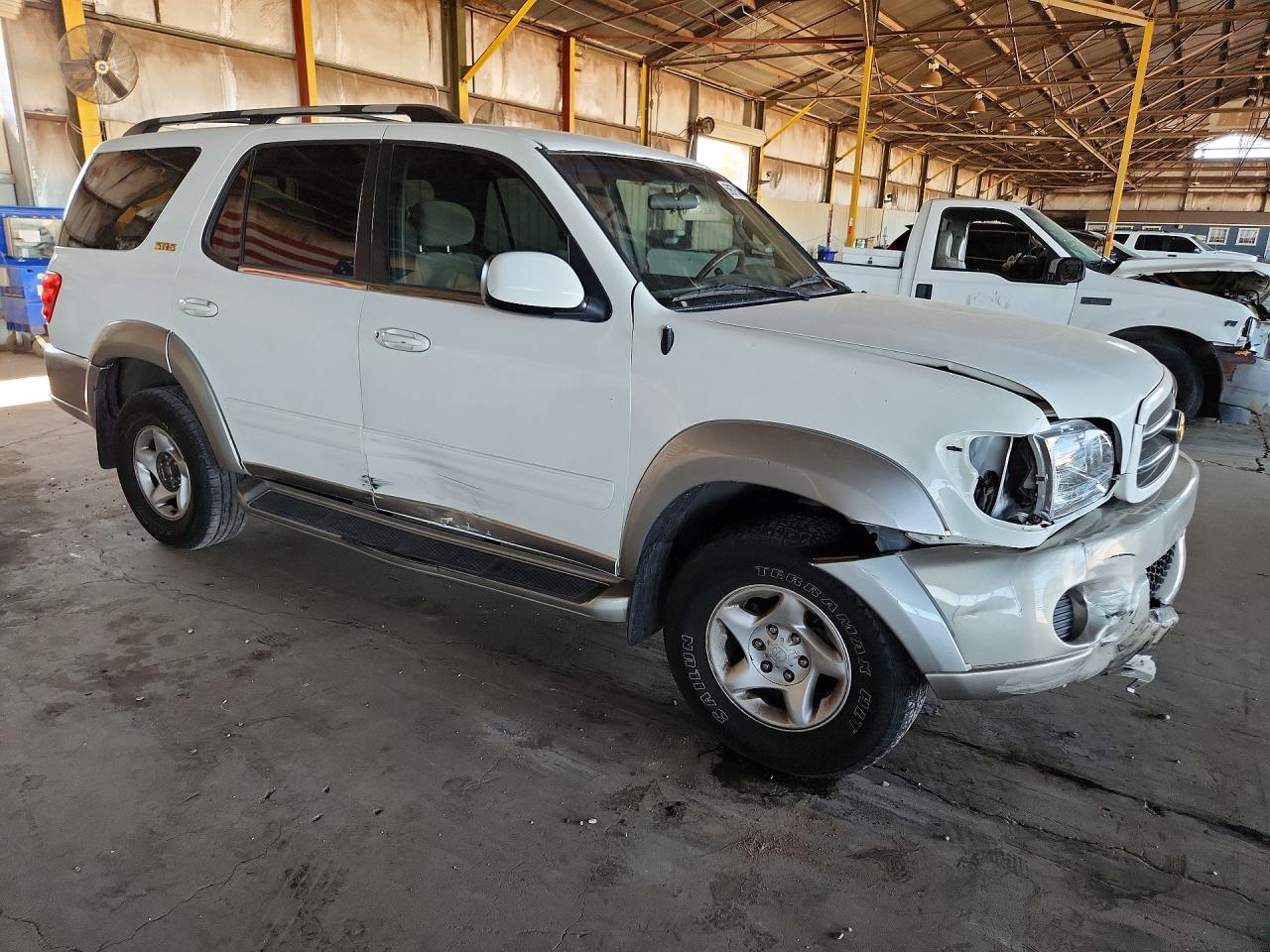 2002 Toyota Sequoia Sr5 White vin: 5TDZT34A02S073128