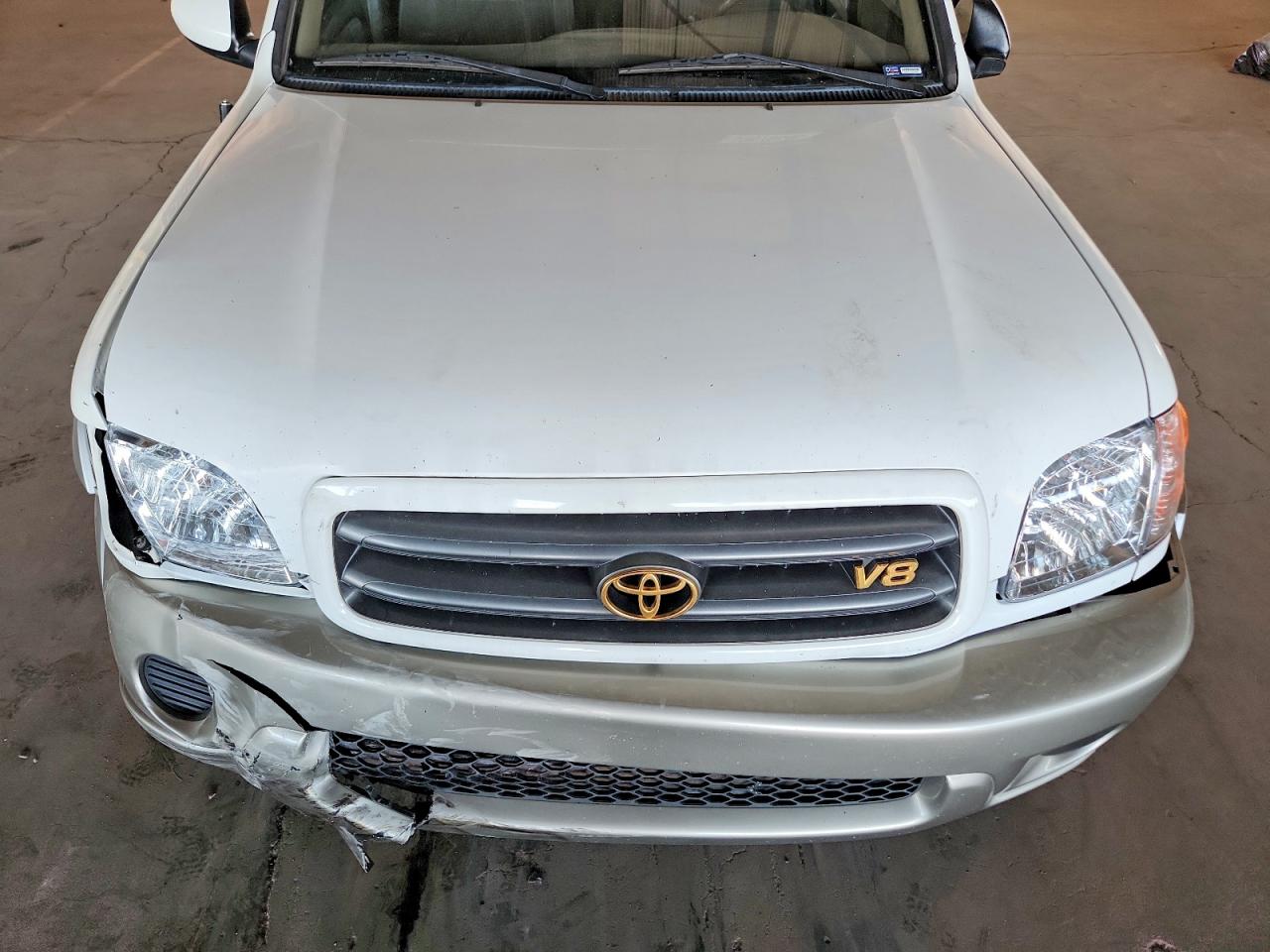 2002 Toyota Sequoia Sr5 White vin: 5TDZT34A02S073128