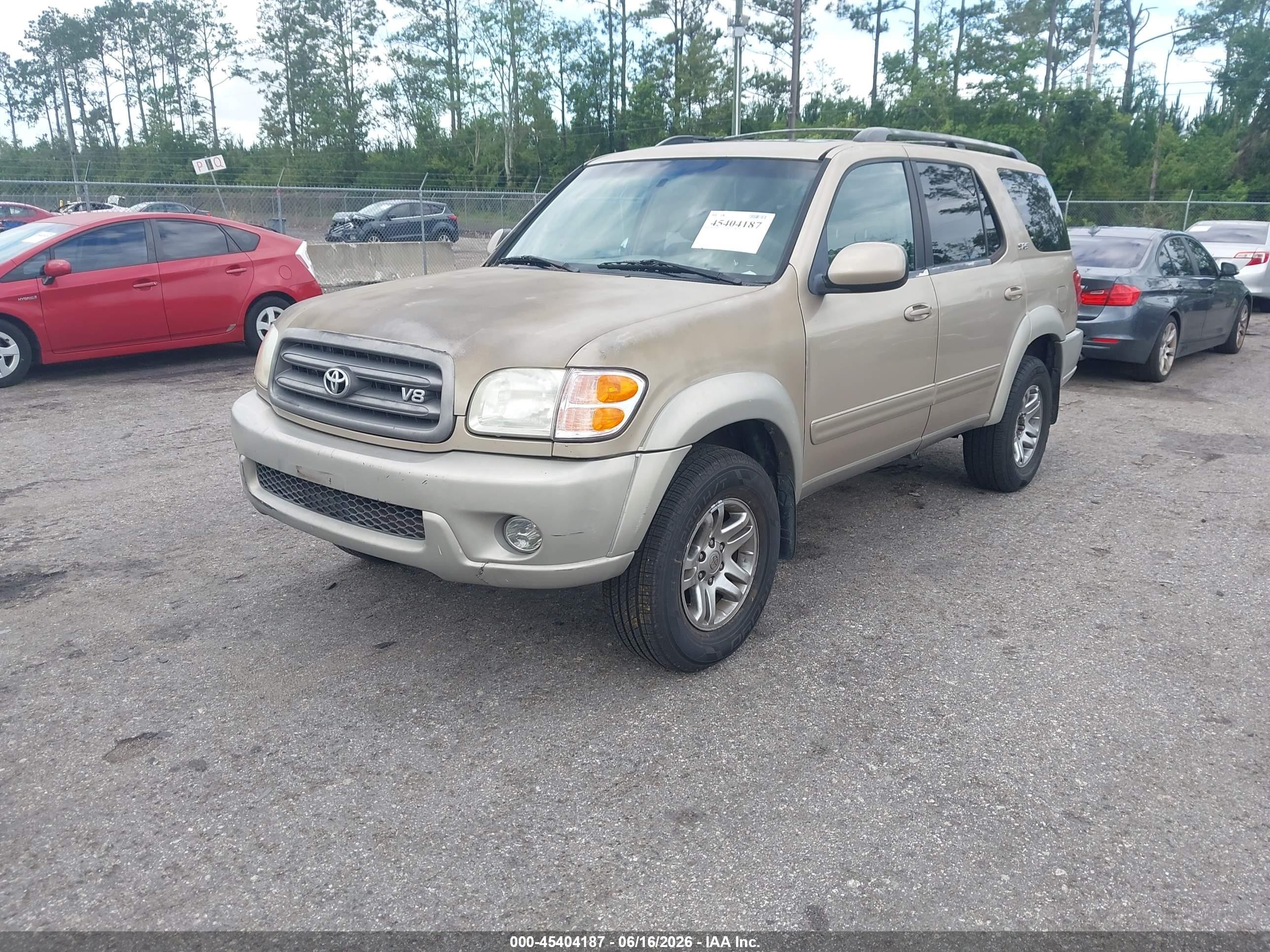 2004 Toyota Sequoia Sr5 V8 Beige vin: 5TDZT34A04S218901