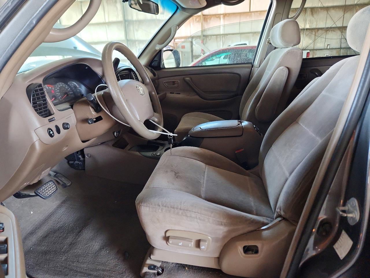 2004 Toyota Sequoia Sr5 Gray vin: 5TDZT34A04S223368