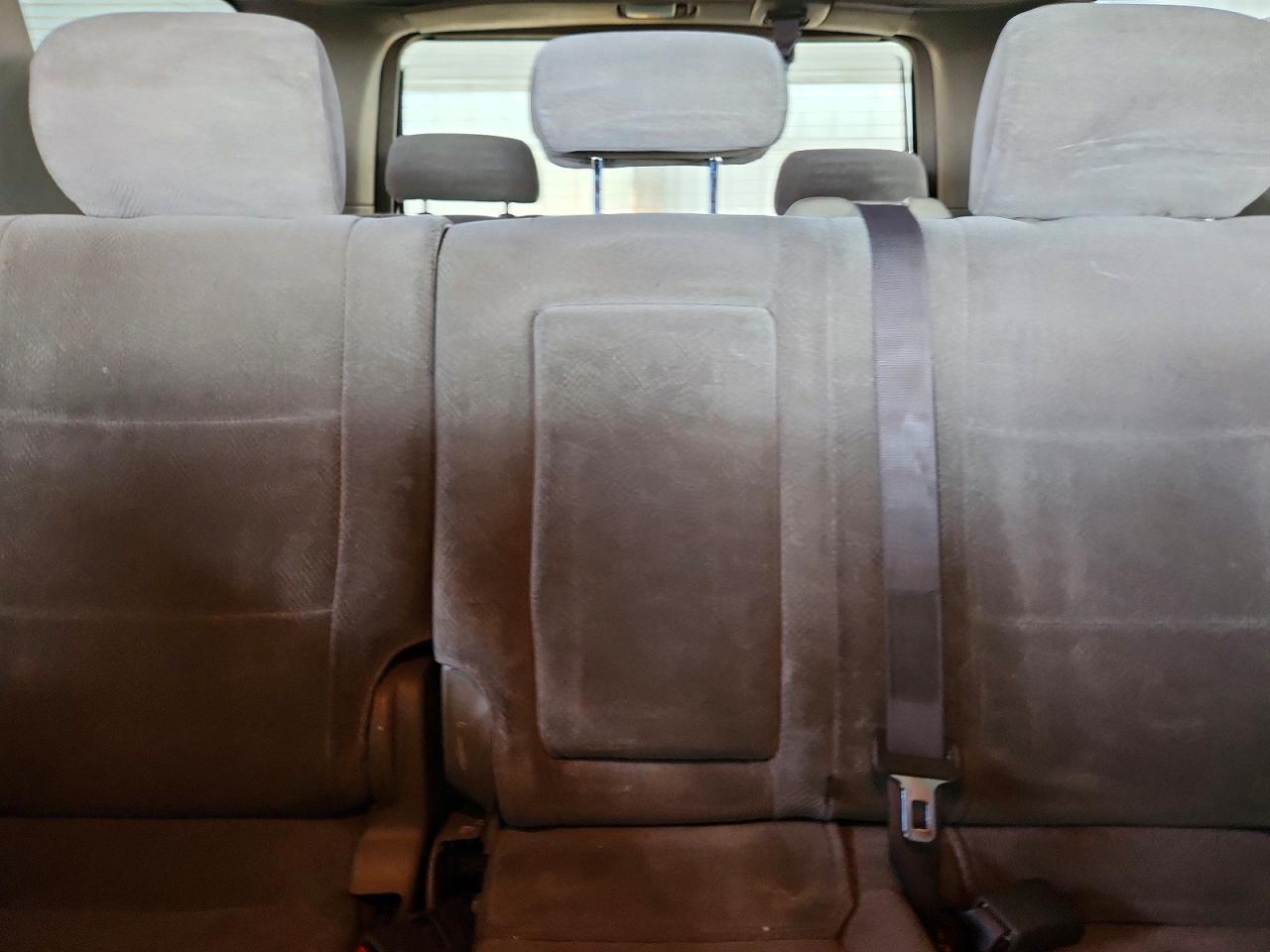 2004 Toyota Sequoia Sr5 Gray vin: 5TDZT34A04S223368