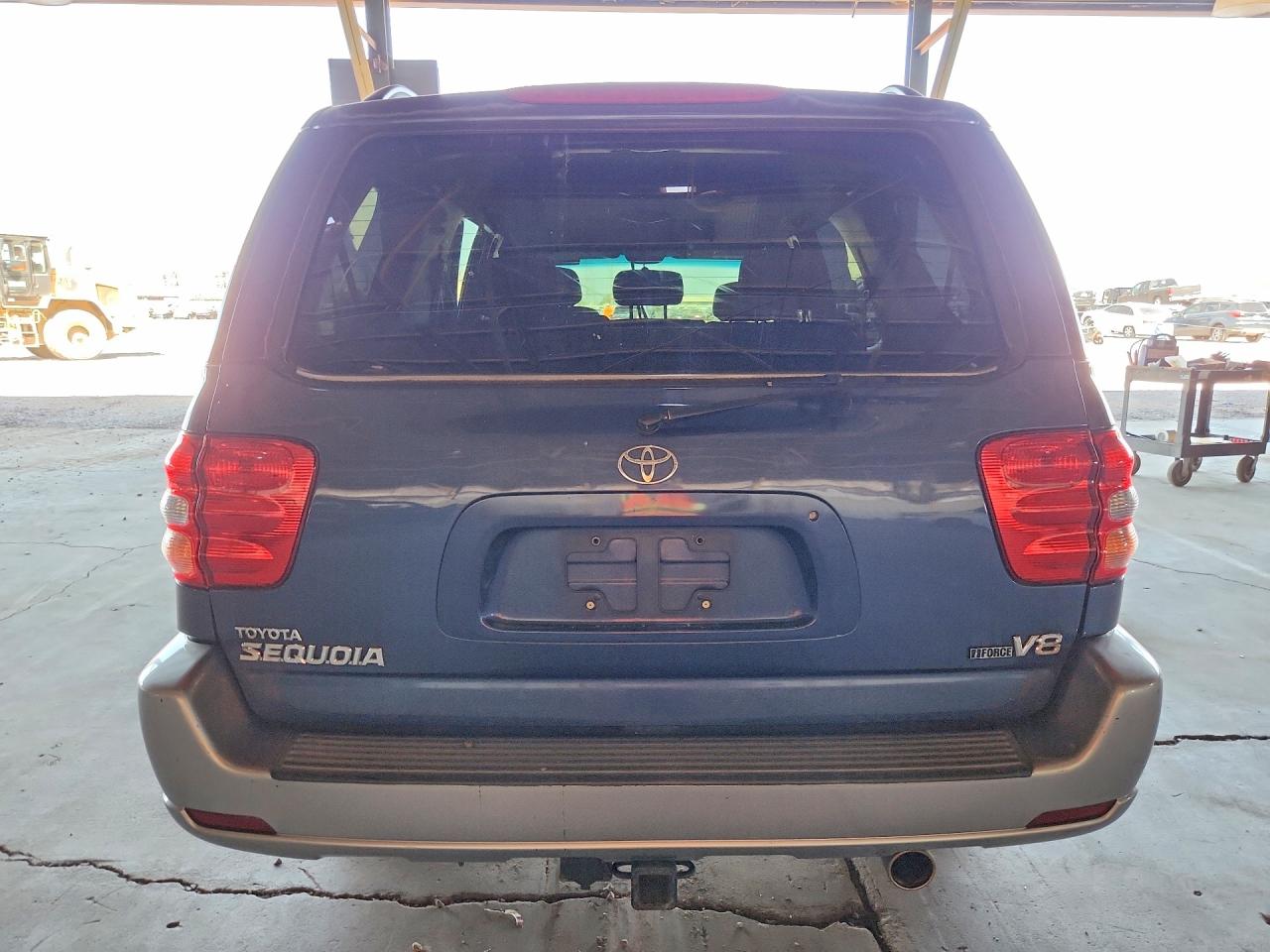 2004 Toyota Sequoia Sr5 Blue vin: 5TDZT34A04S237111
