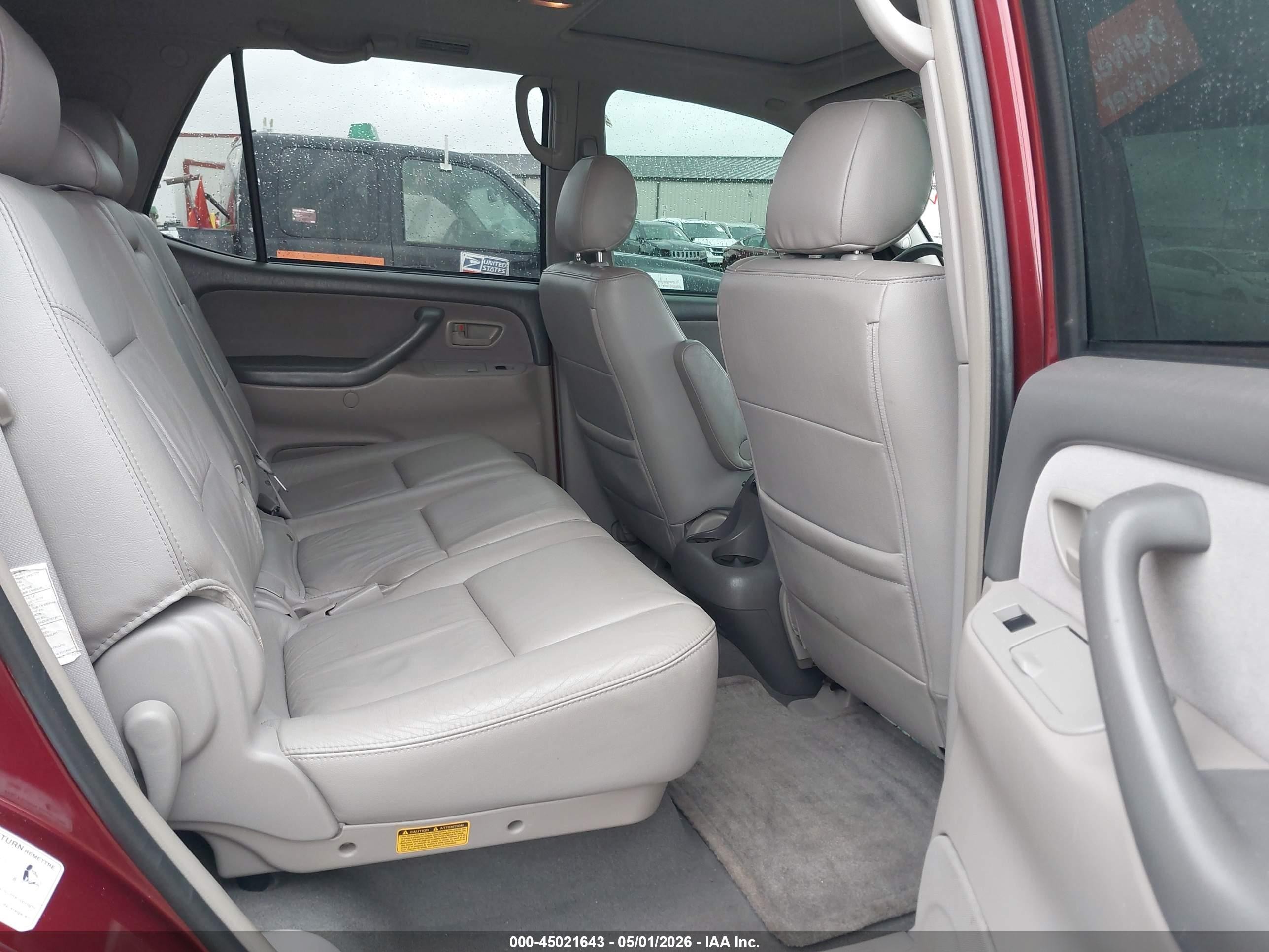 2007 Toyota Sequoia Sr5 V8 Maroon vin: 5TDZT34A07S288029