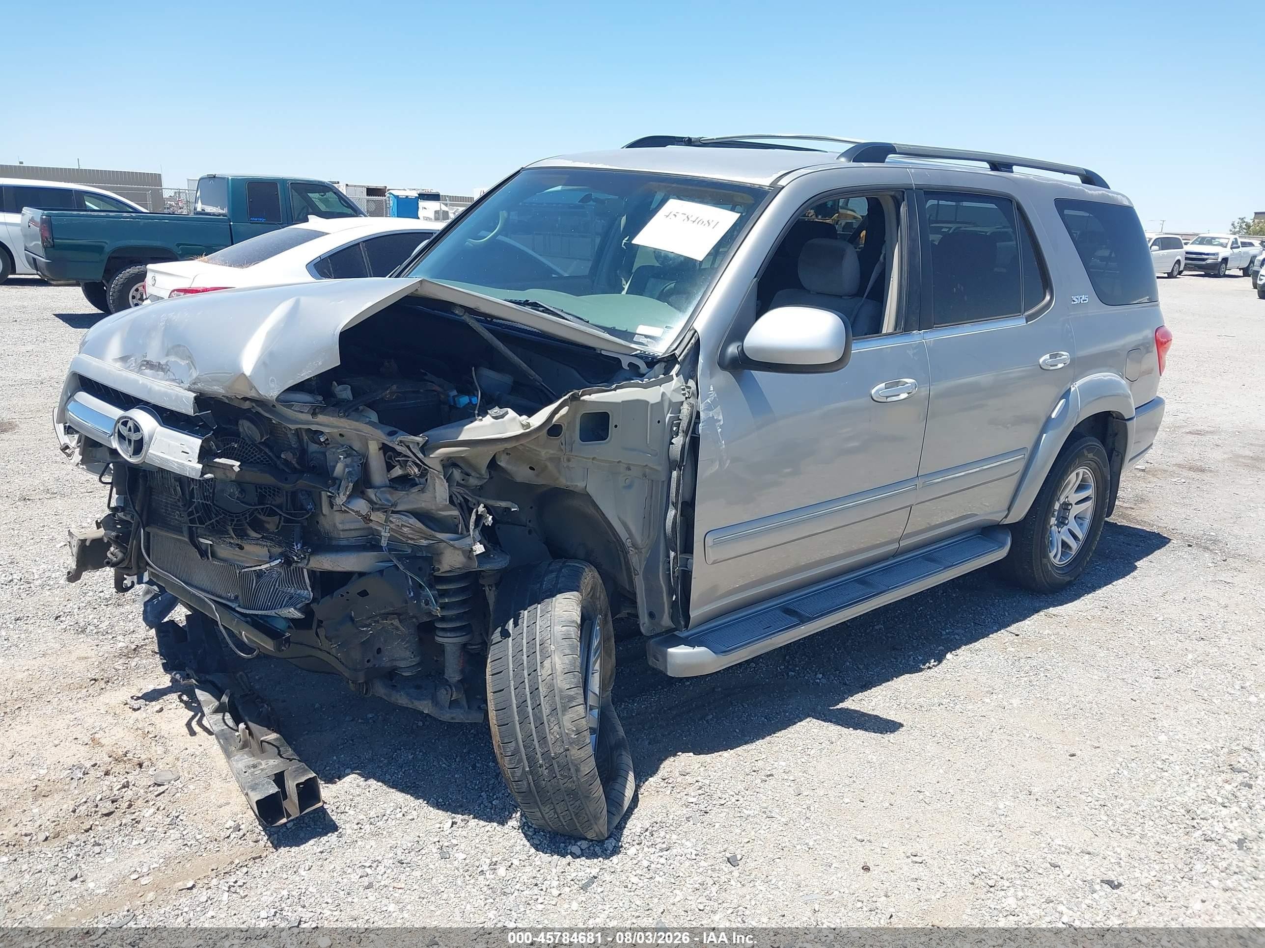 2005 Toyota Sequoia Sr5 V8 Silver vin: 5TDZT34A15S242531