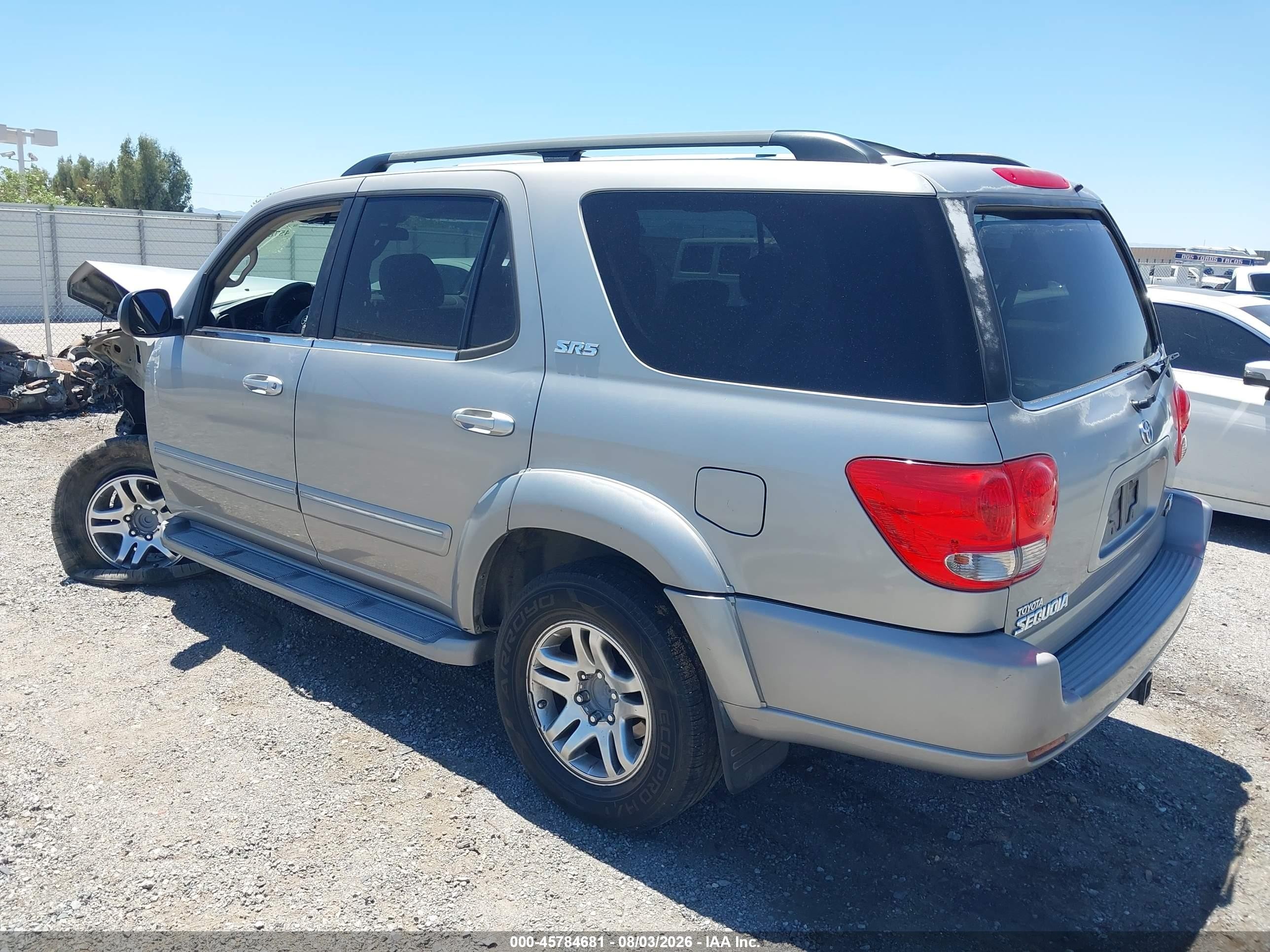 2005 Toyota Sequoia Sr5 V8 Silver vin: 5TDZT34A15S242531