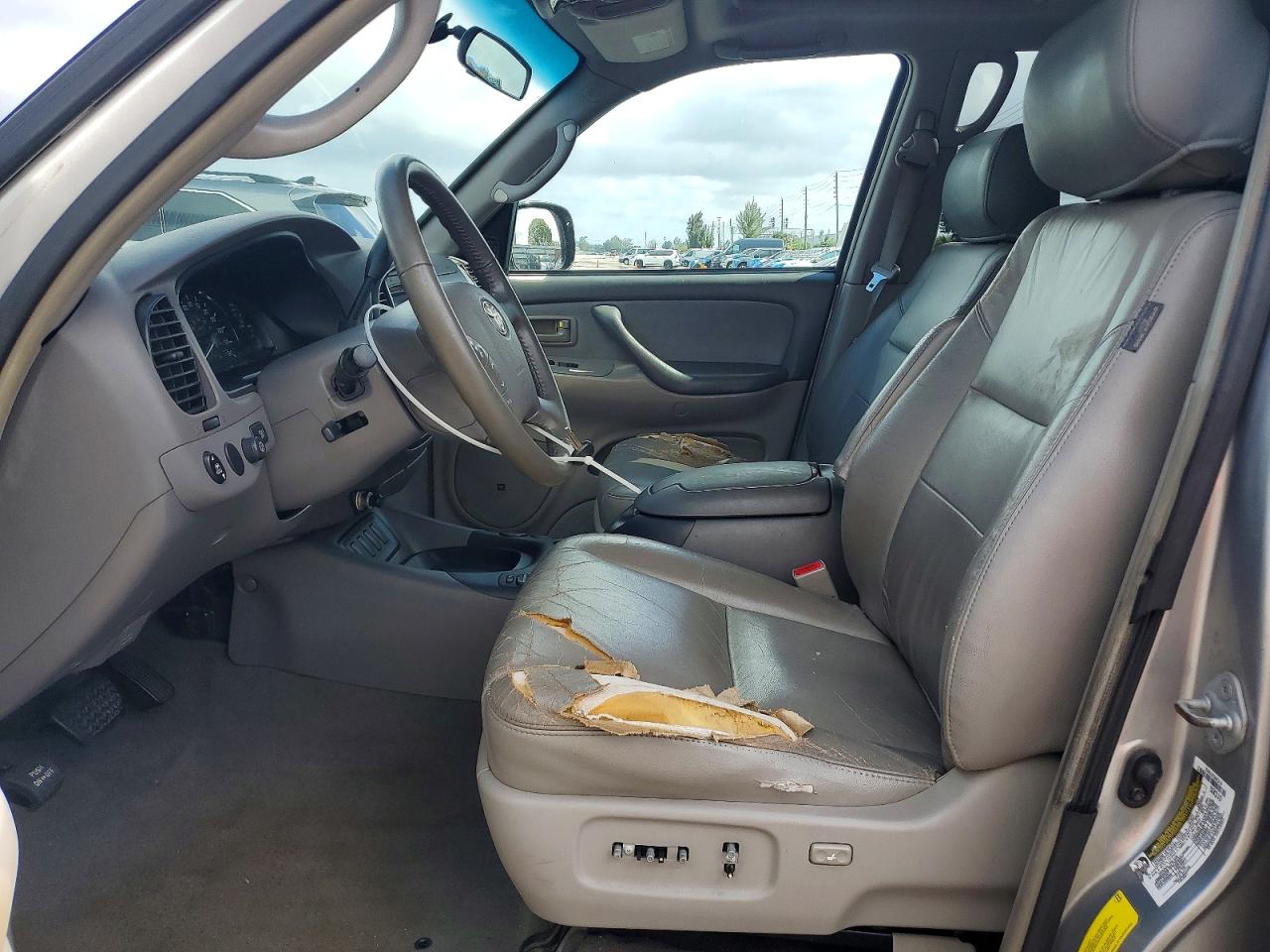 2006 Toyota Sequoia Sr5 Beige vin: 5TDZT34A16S280567