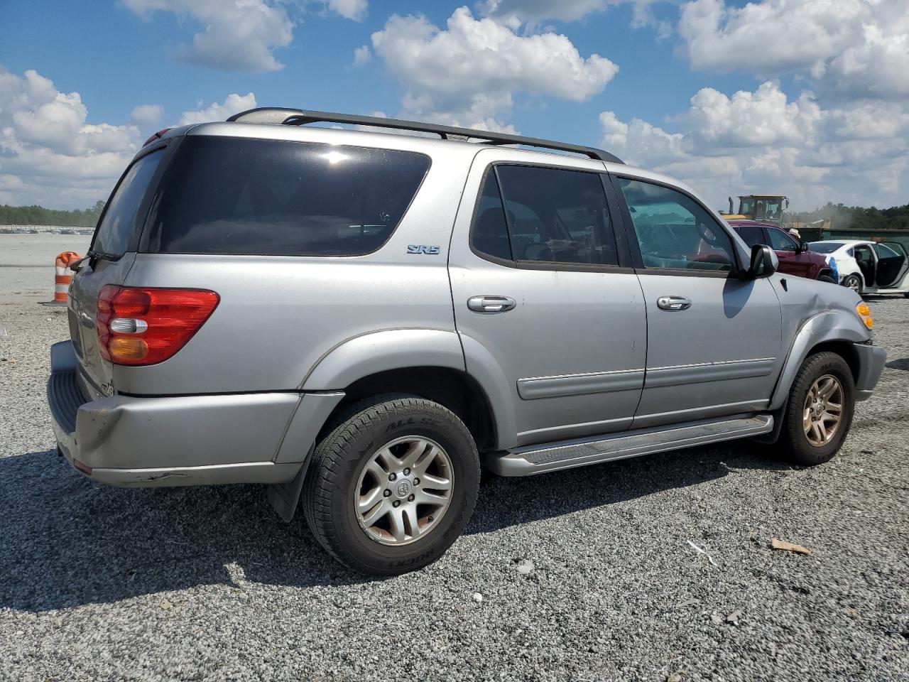 2004 Toyota Sequoia Sr5 Silver vin: 5TDZT34A24S228913