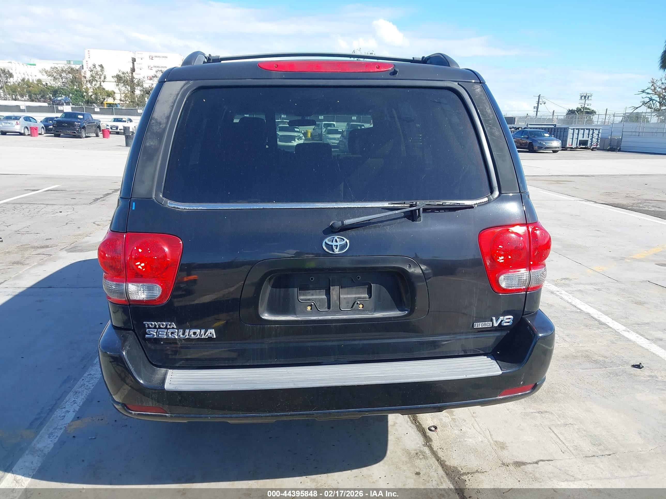 2005 Toyota Sequoia Sr5 V8 Black vin: 5TDZT34A25S249052