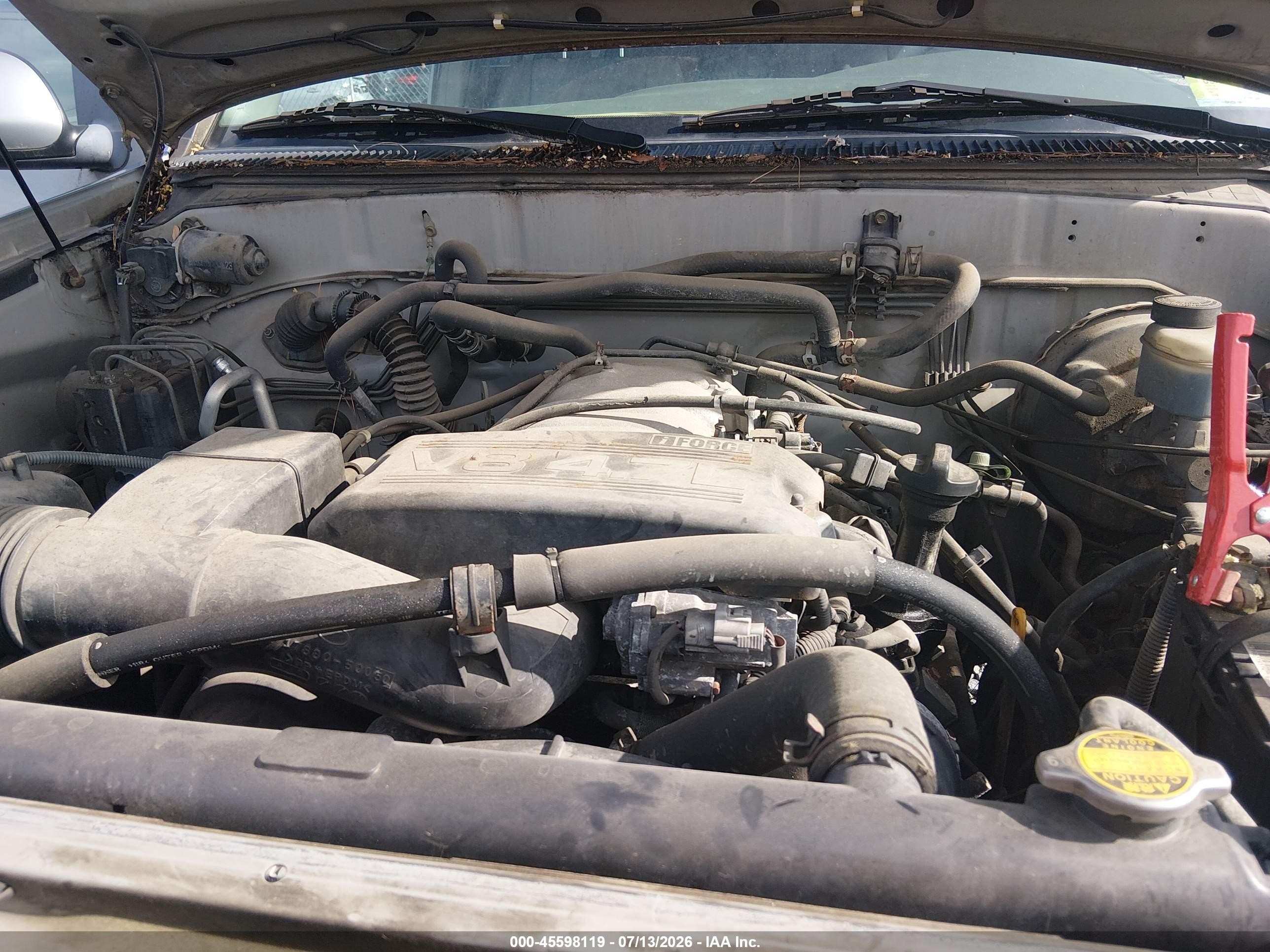 2002 Toyota Sequoia Sr5 V8 Silver vin: 5TDZT34A32S132950