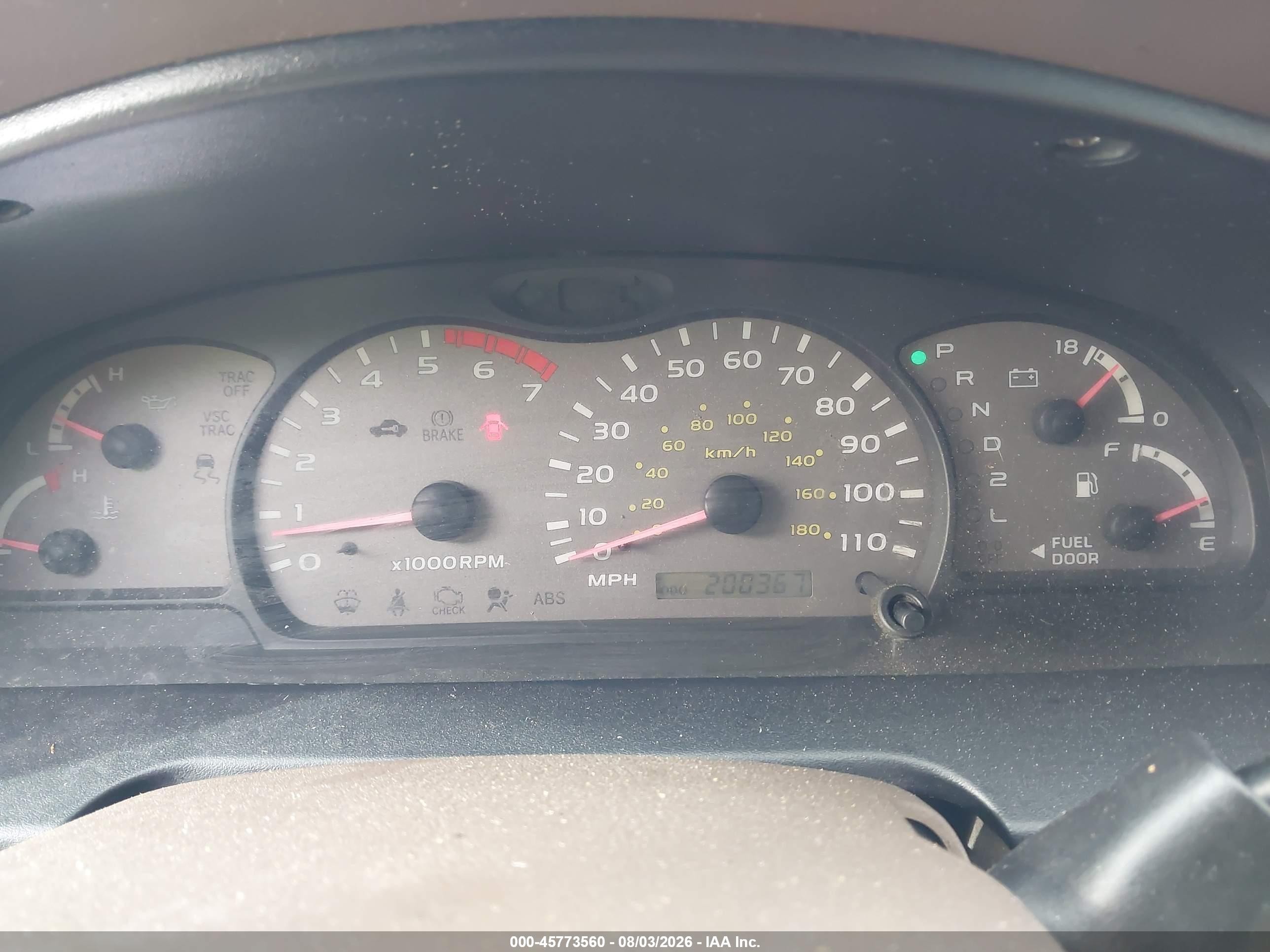 2003 Toyota Sequoia Sr5 V8 Золотой vin: 5TDZT34A33S139768