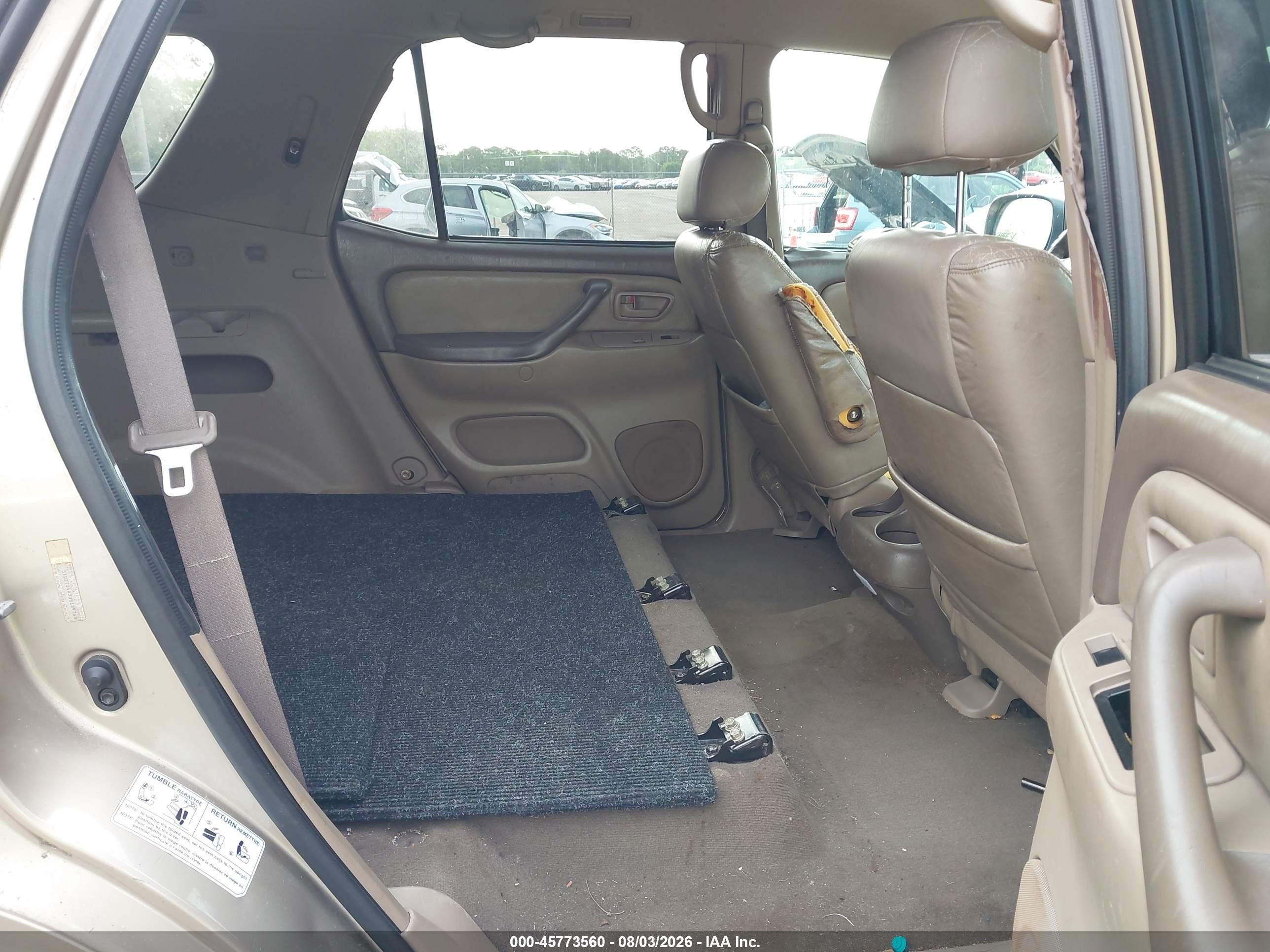 2003 Toyota Sequoia Sr5 V8 Золотой vin: 5TDZT34A33S139768