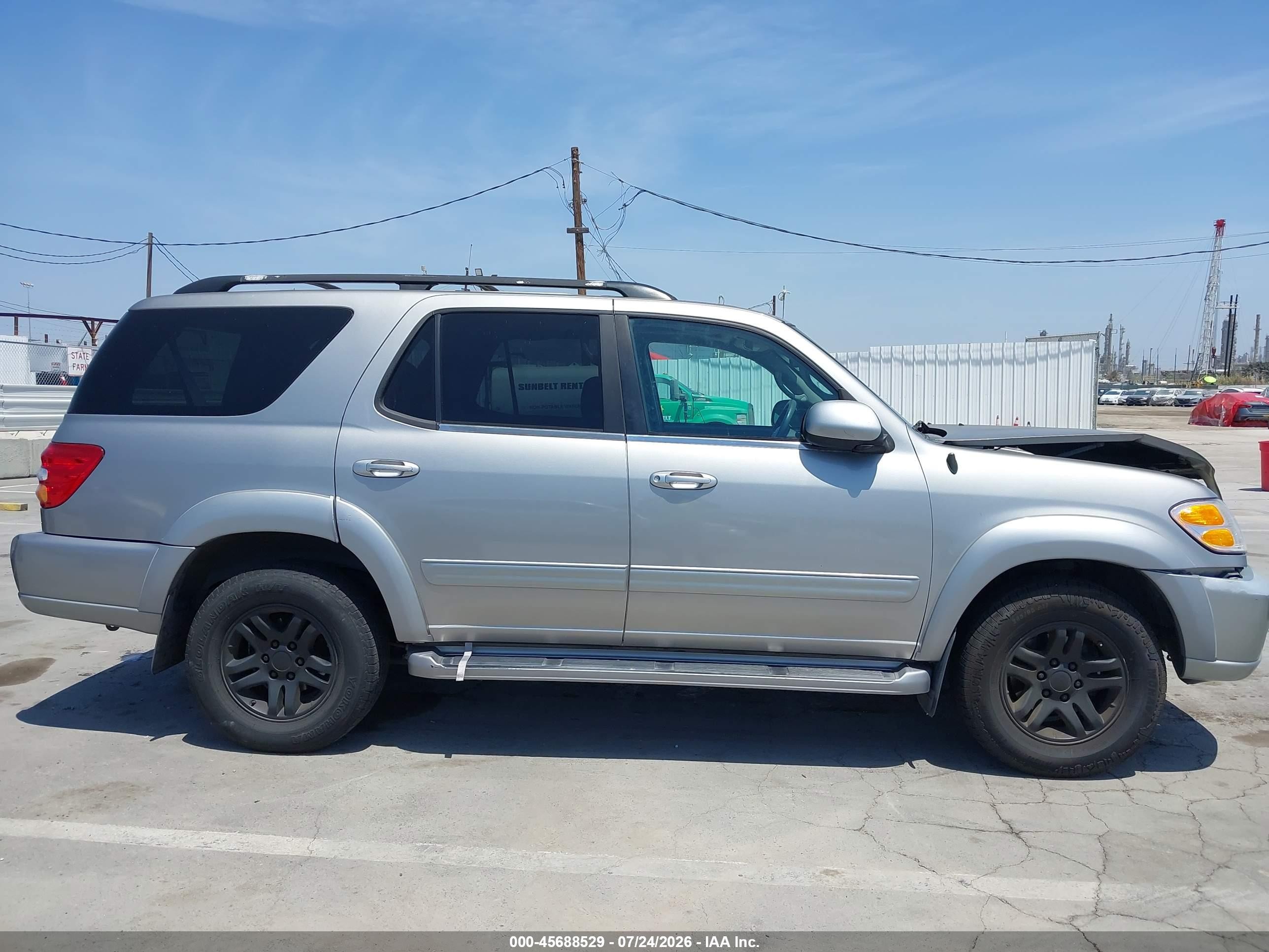 2003 Toyota Sequoia Sr5 V8 Silver vin: 5TDZT34A33S145697