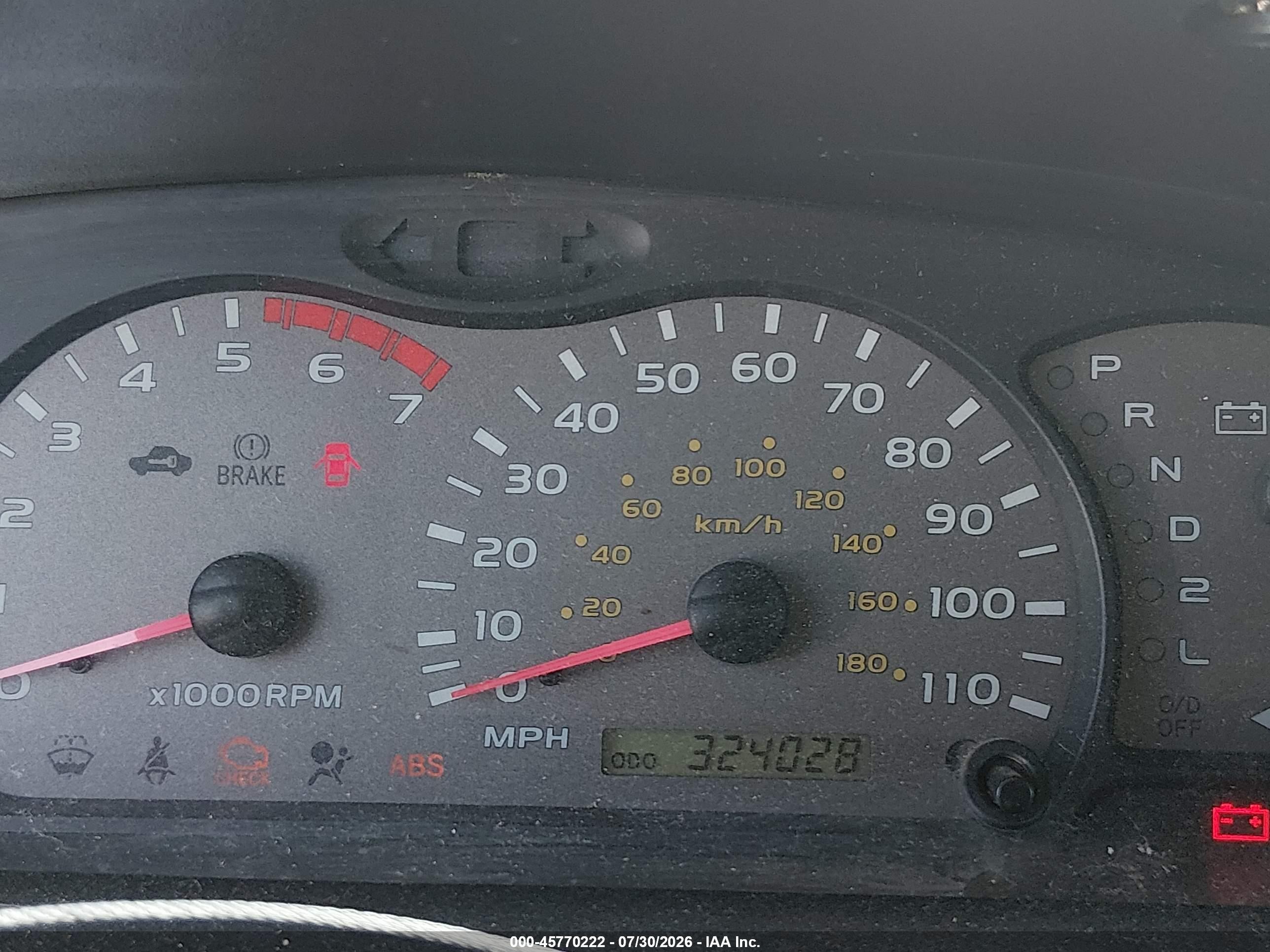 2003 Toyota Sequoia Sr5 V8 Белый vin: 5TDZT34A33S156635